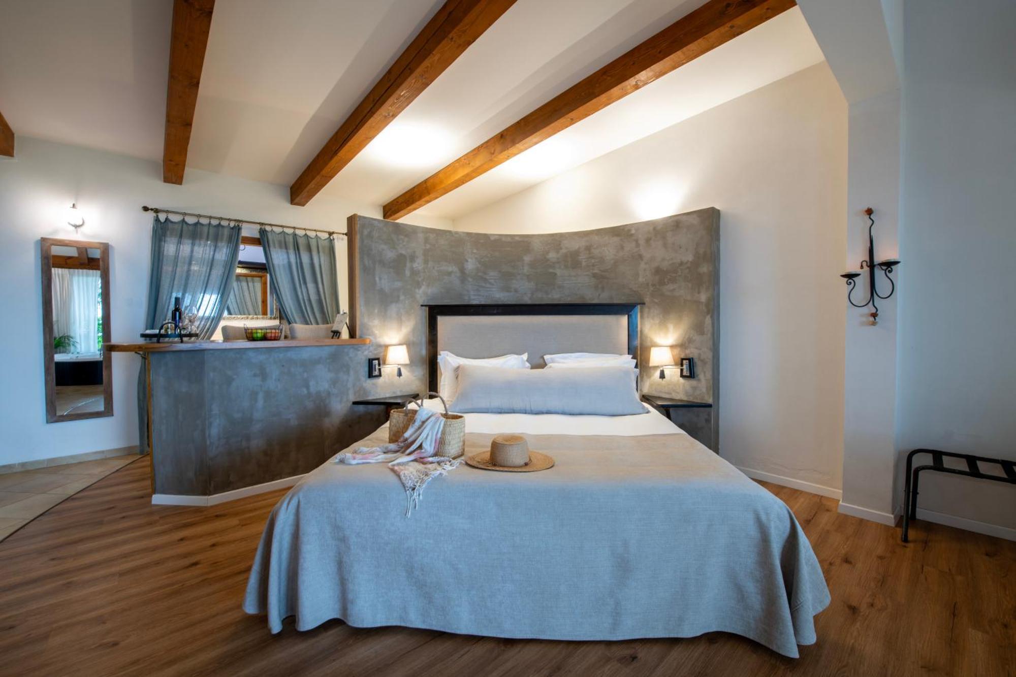 Standard Double Suite