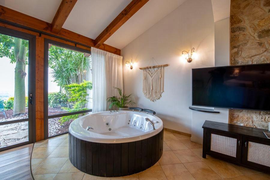 Standard Double Suite