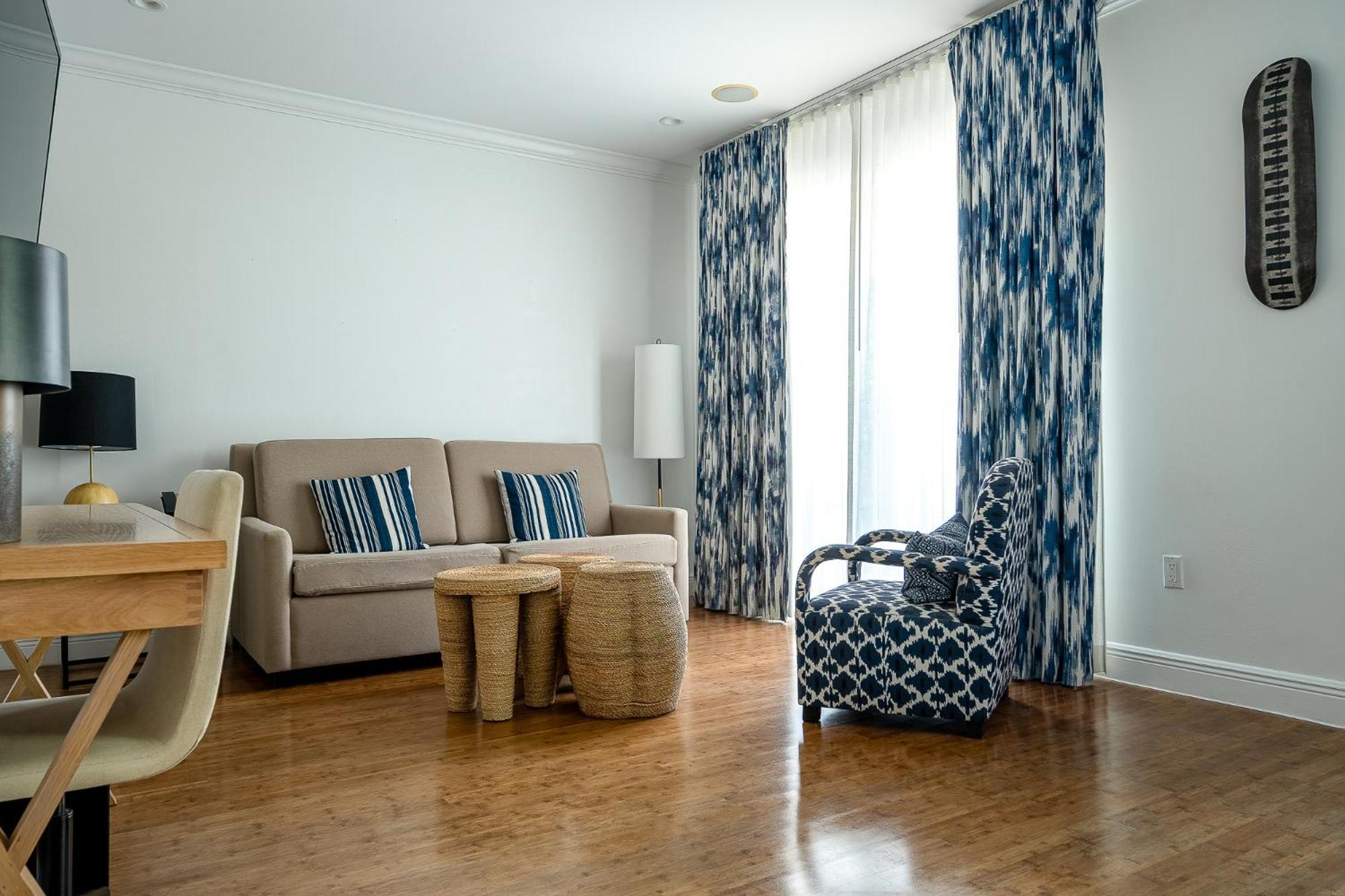 Accessible Junior Suite King Bed