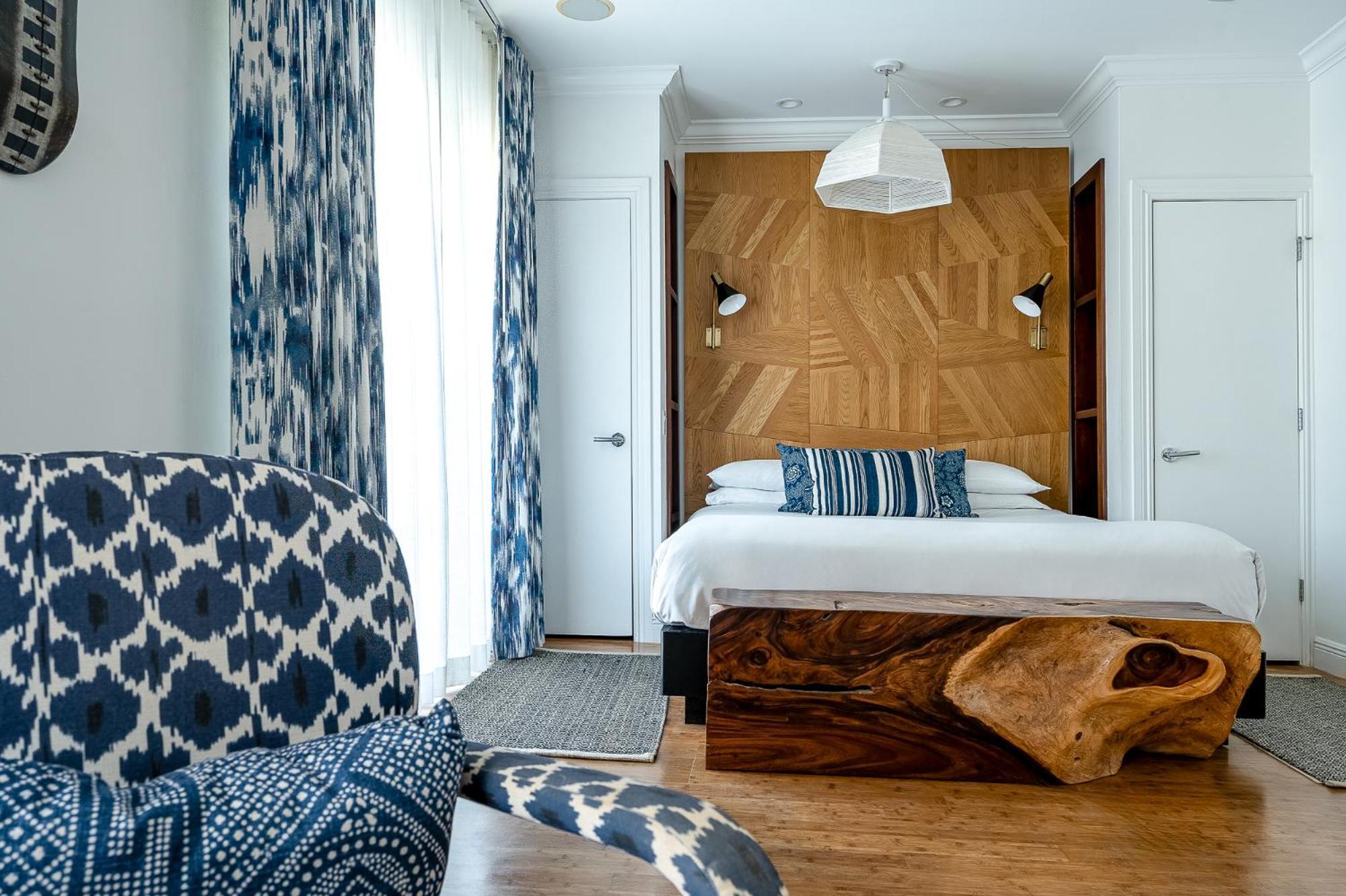 Accessible Junior Suite King Bed