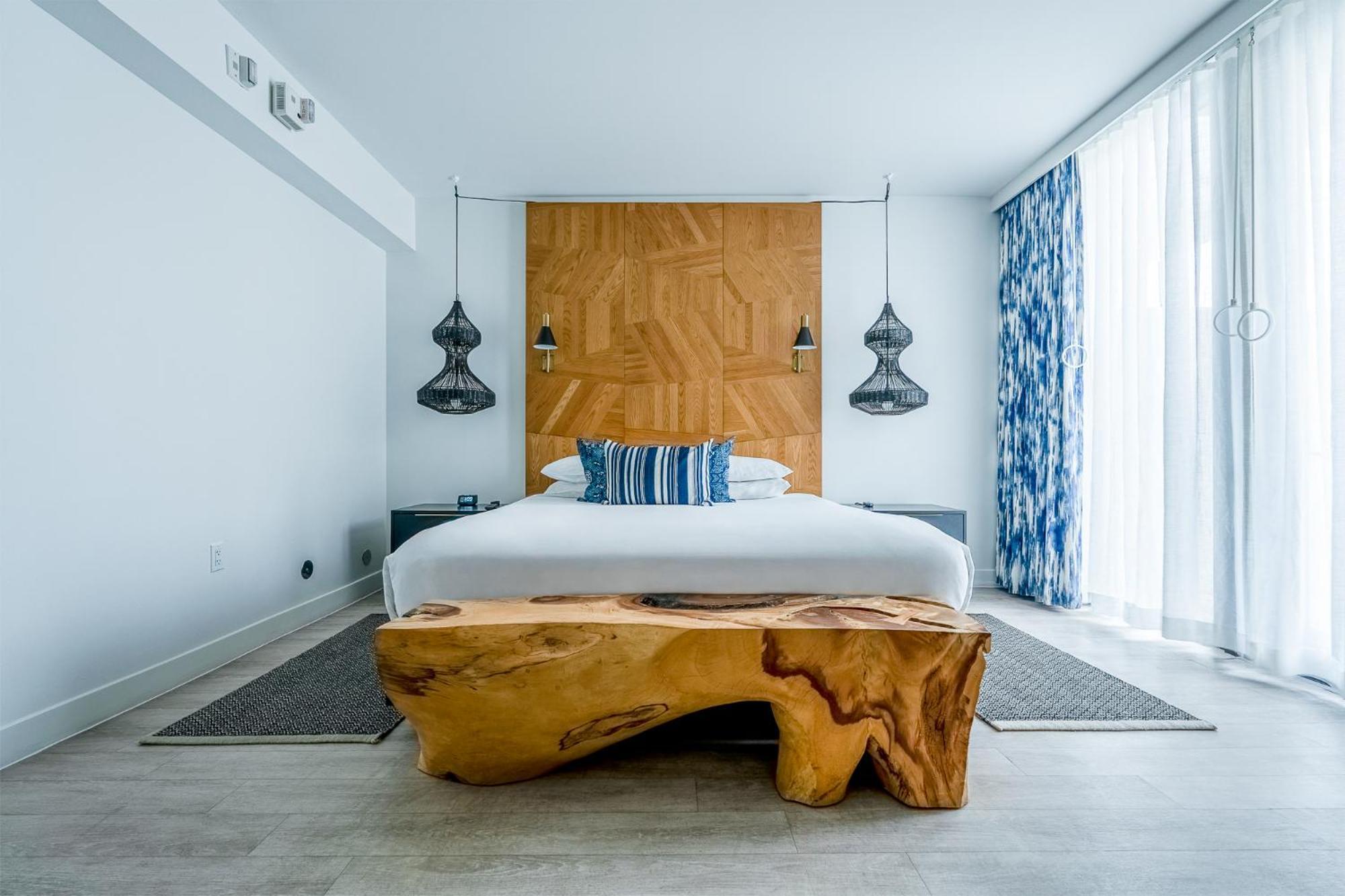 Deluxe Room terrace King Bed