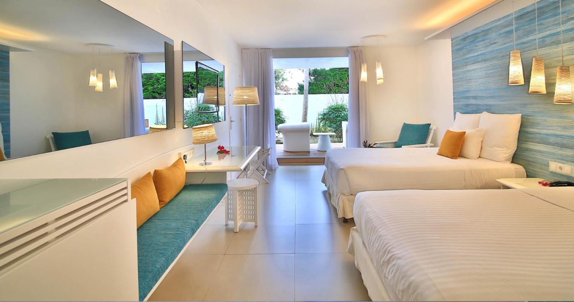 Classic Room Terrace Two Double Beds