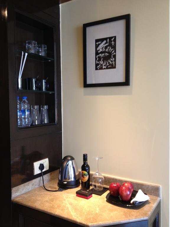 Premium Queen Bed with 20% discount on Food & Beverage and Spa,175996722:JPEG