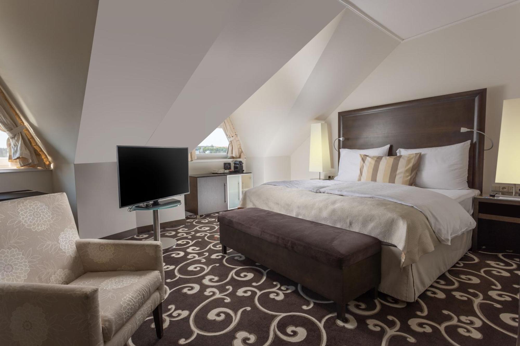 Junior Suite,1765148983:JPEG