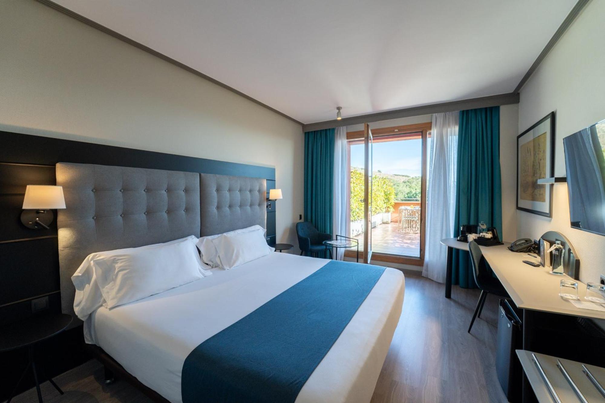 Superior Double or Twin Room Terrace