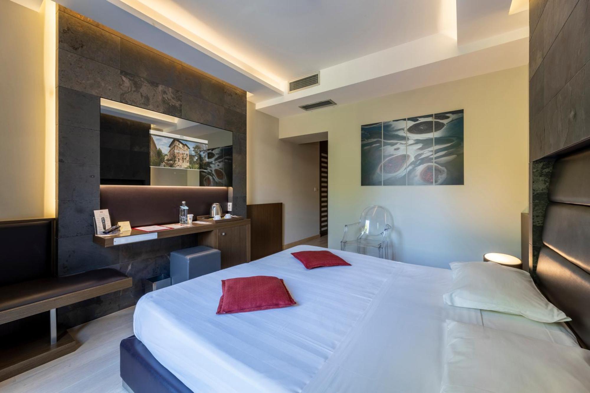 Junior Double Room