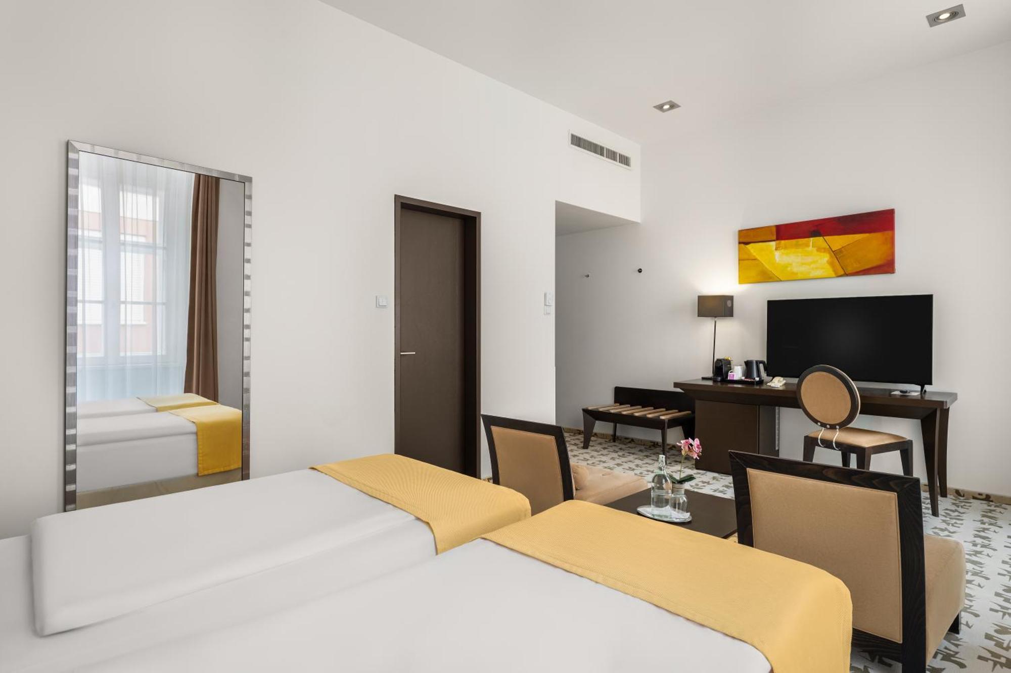 Superior Twin Room