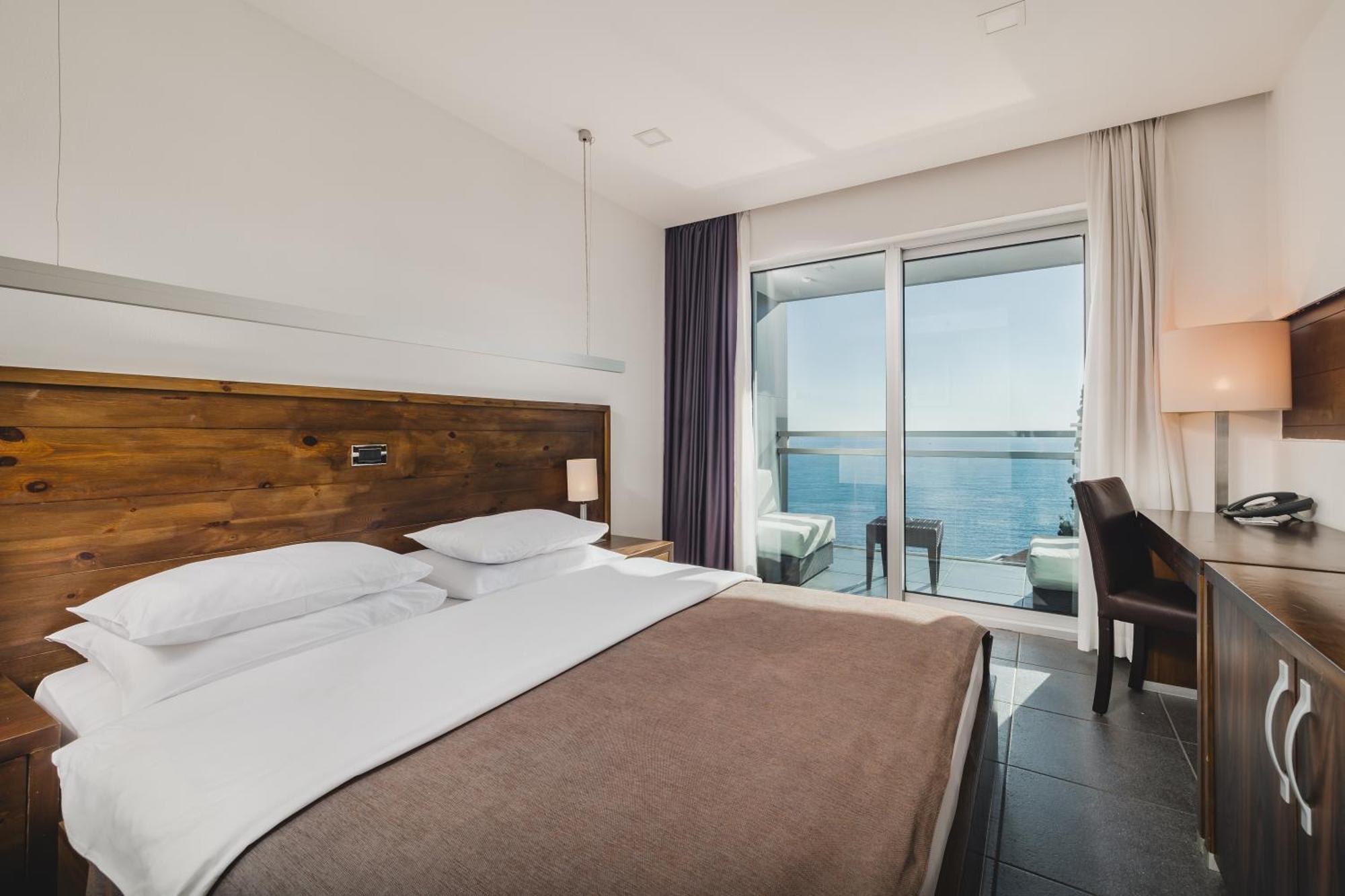 Standard Double or Twin Room Sea View