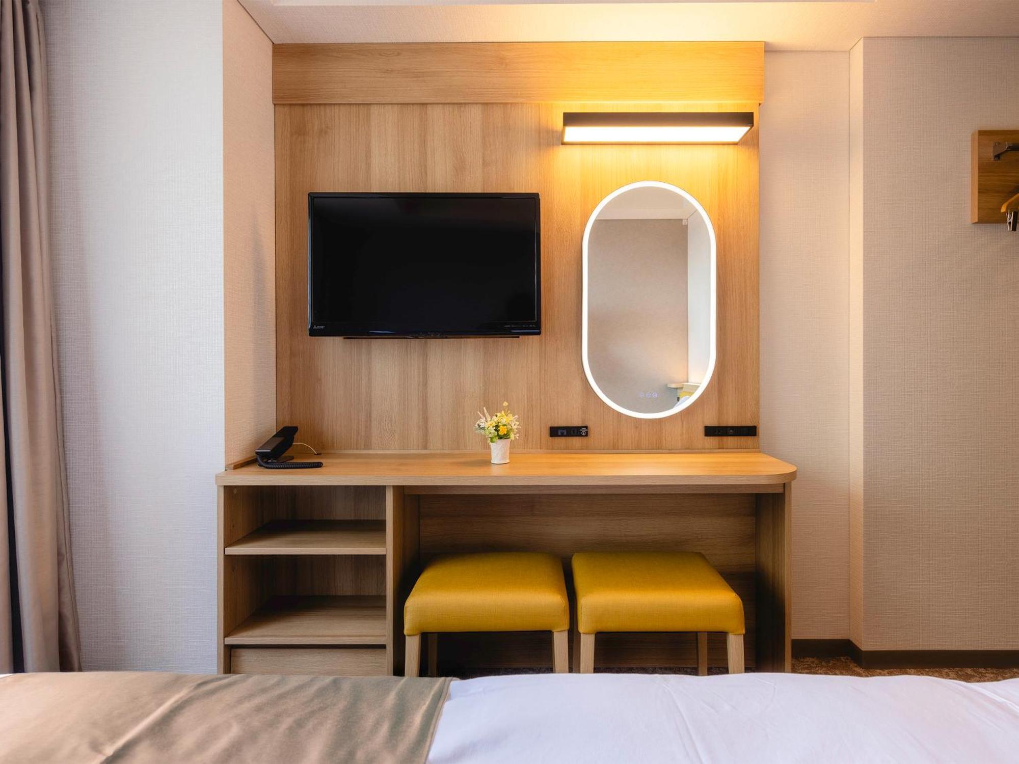 Standard Single Room Non-Smoking