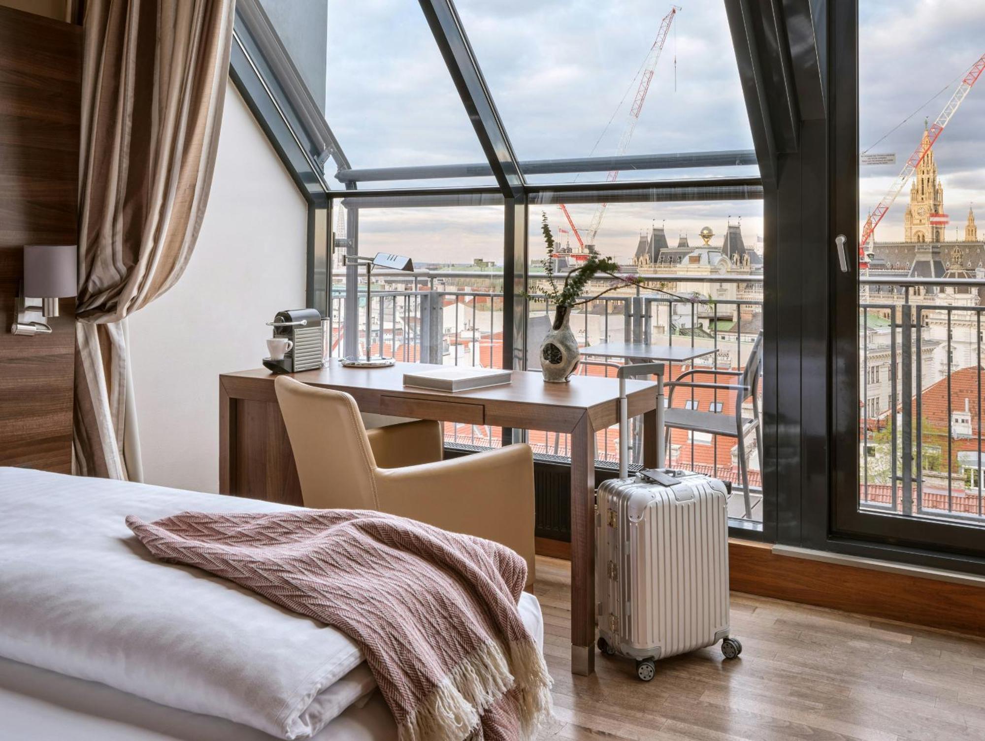 Signature Double Room City View