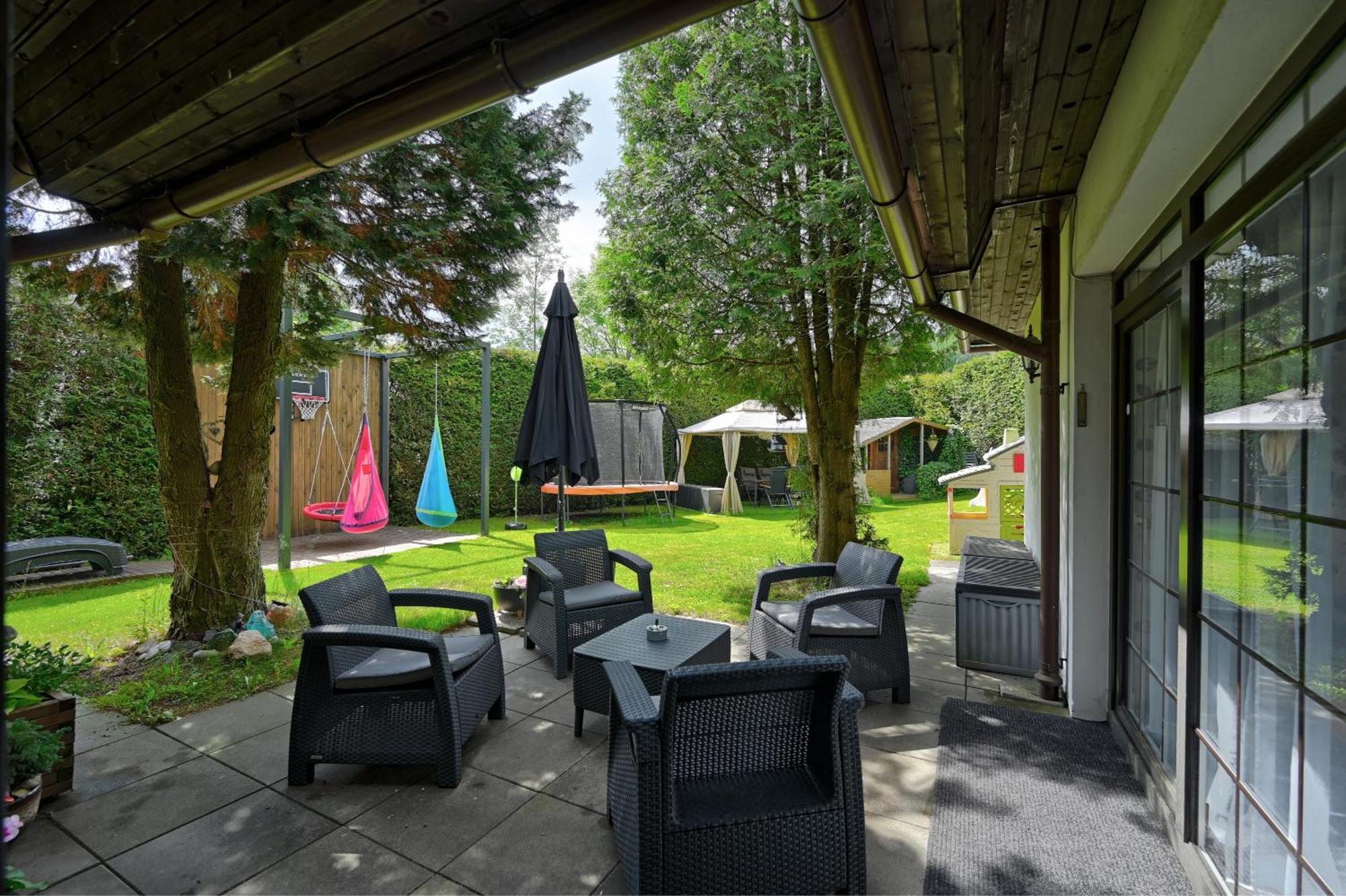One-Bedroom Apartment Garden View