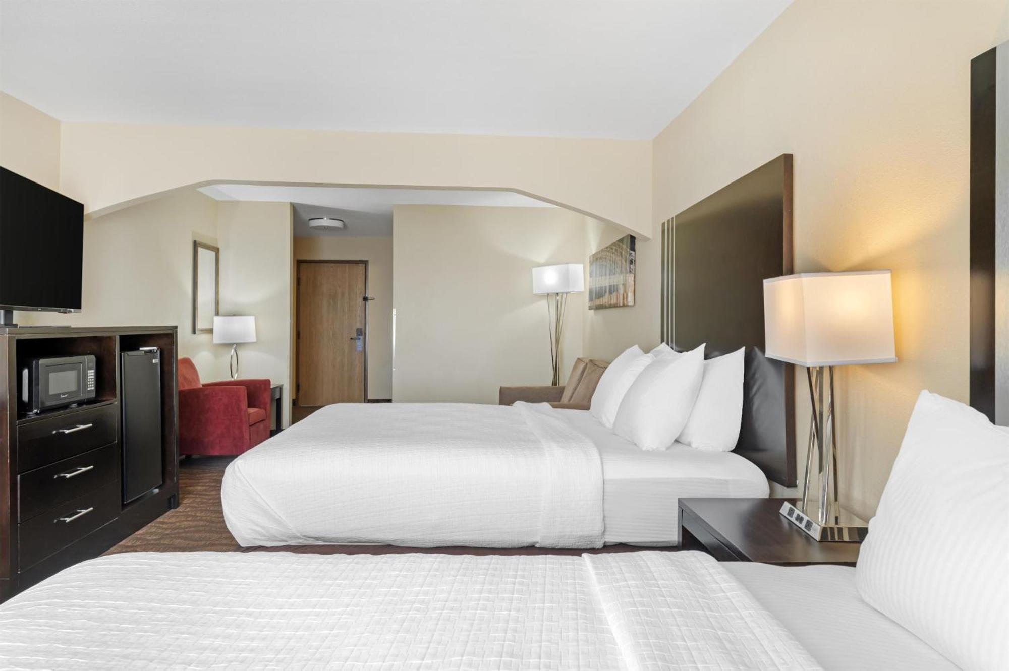 Queen Room with Two Queen Beds - Non-Smoking