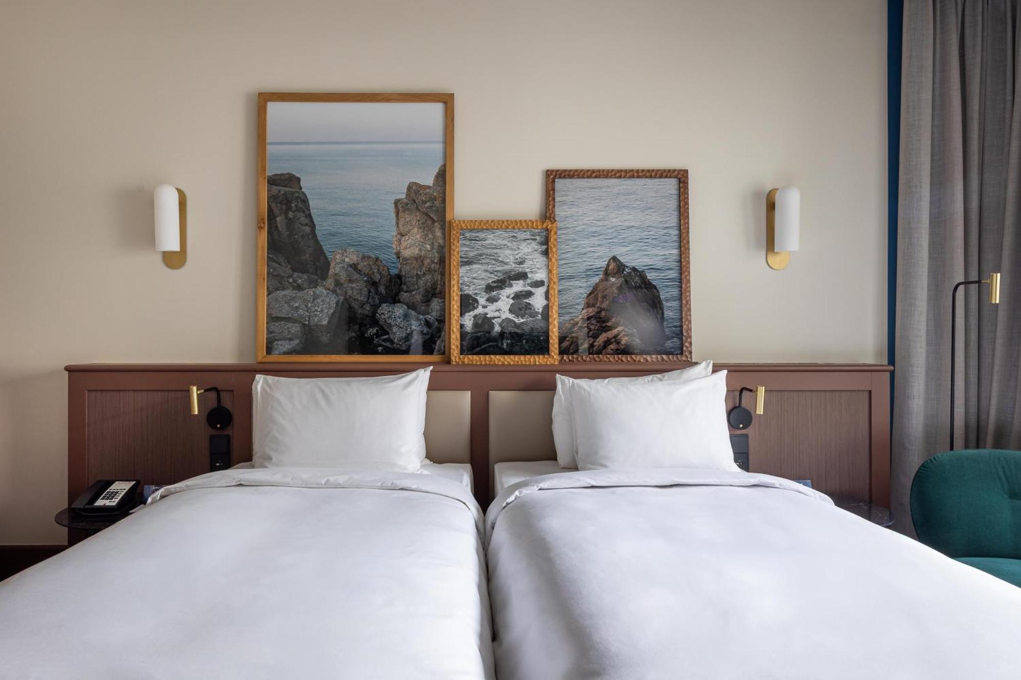 Superior Double or Twin Room,1765324999:JPEG