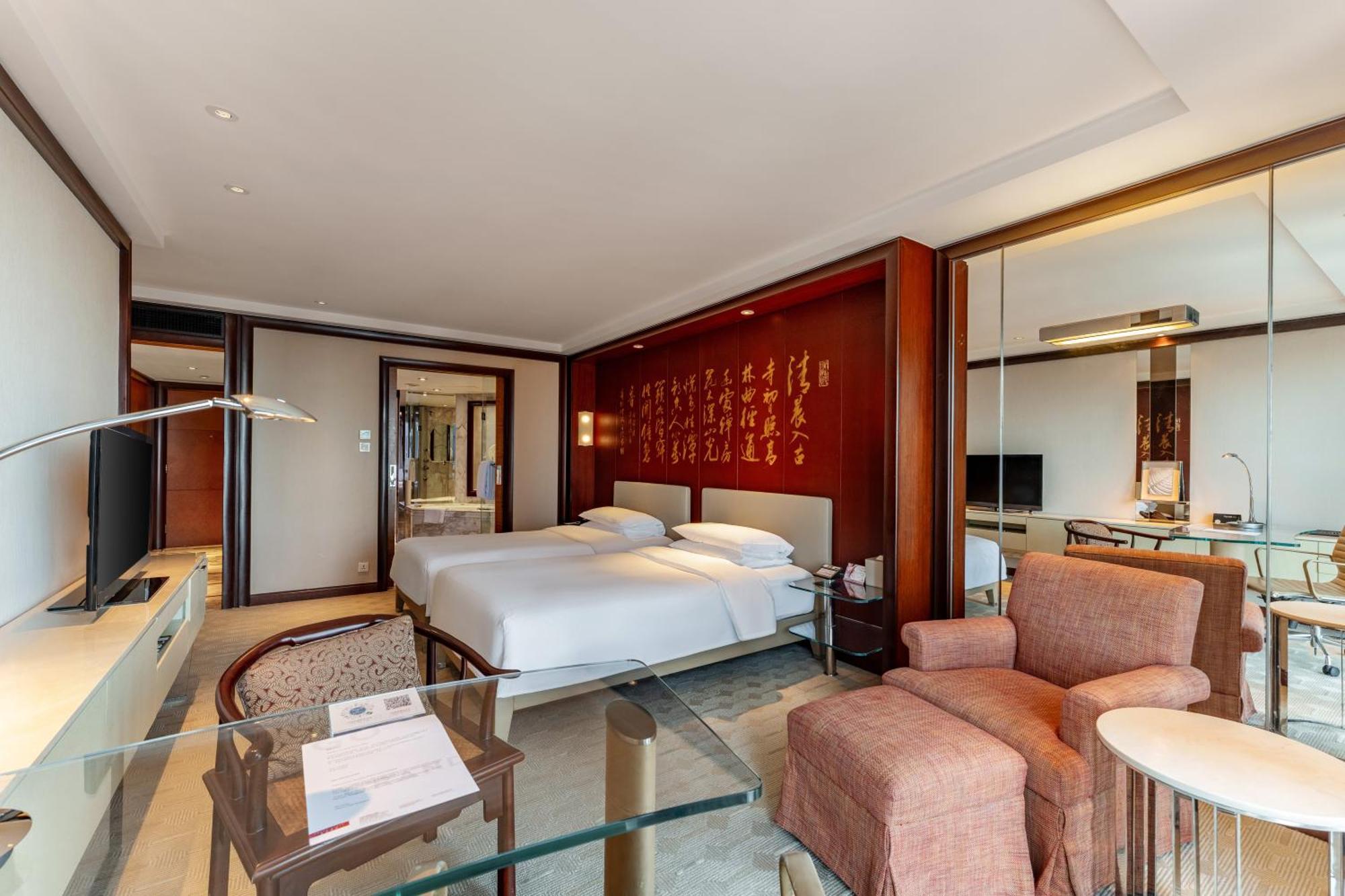 Queen Room Two Queen Beds