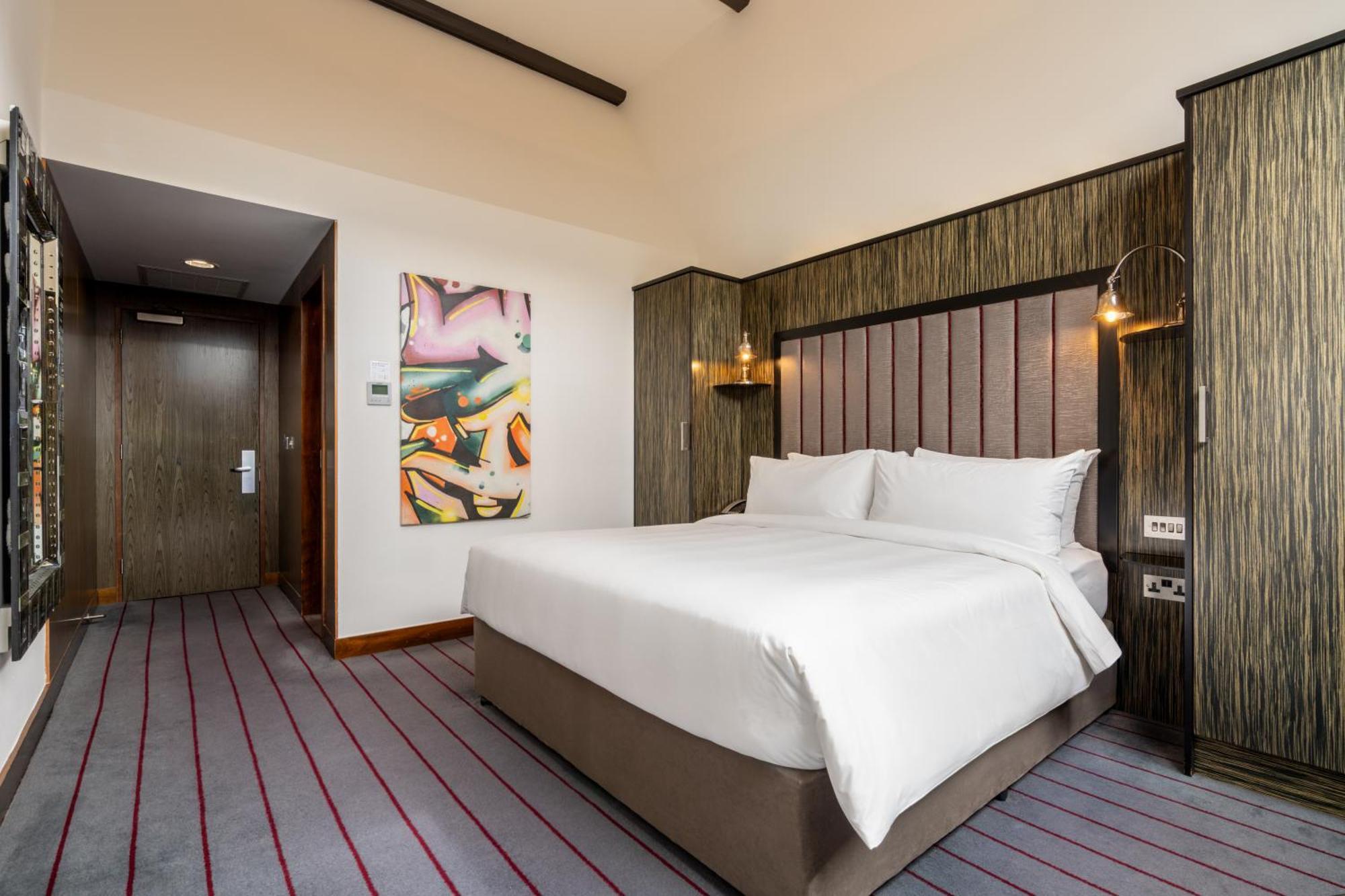 Executive King Room,1765575413:JPEG