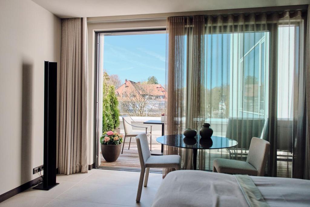 Comfort Room Urban view