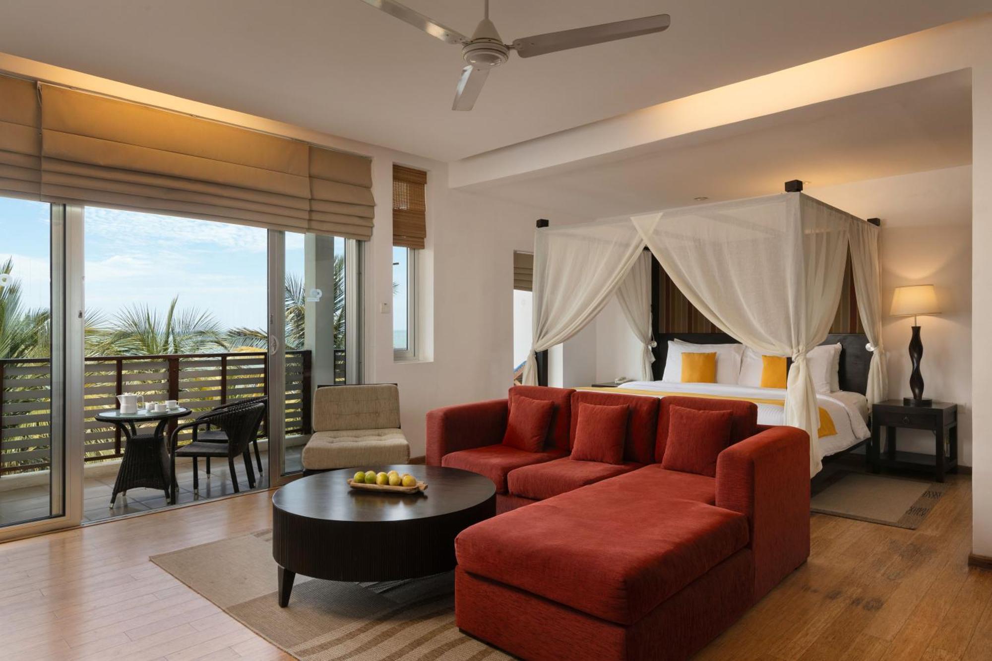 Suite Sea View at Seaside Social Lounge & Bar & on Spa Black Coral & Centre Point Restaurants