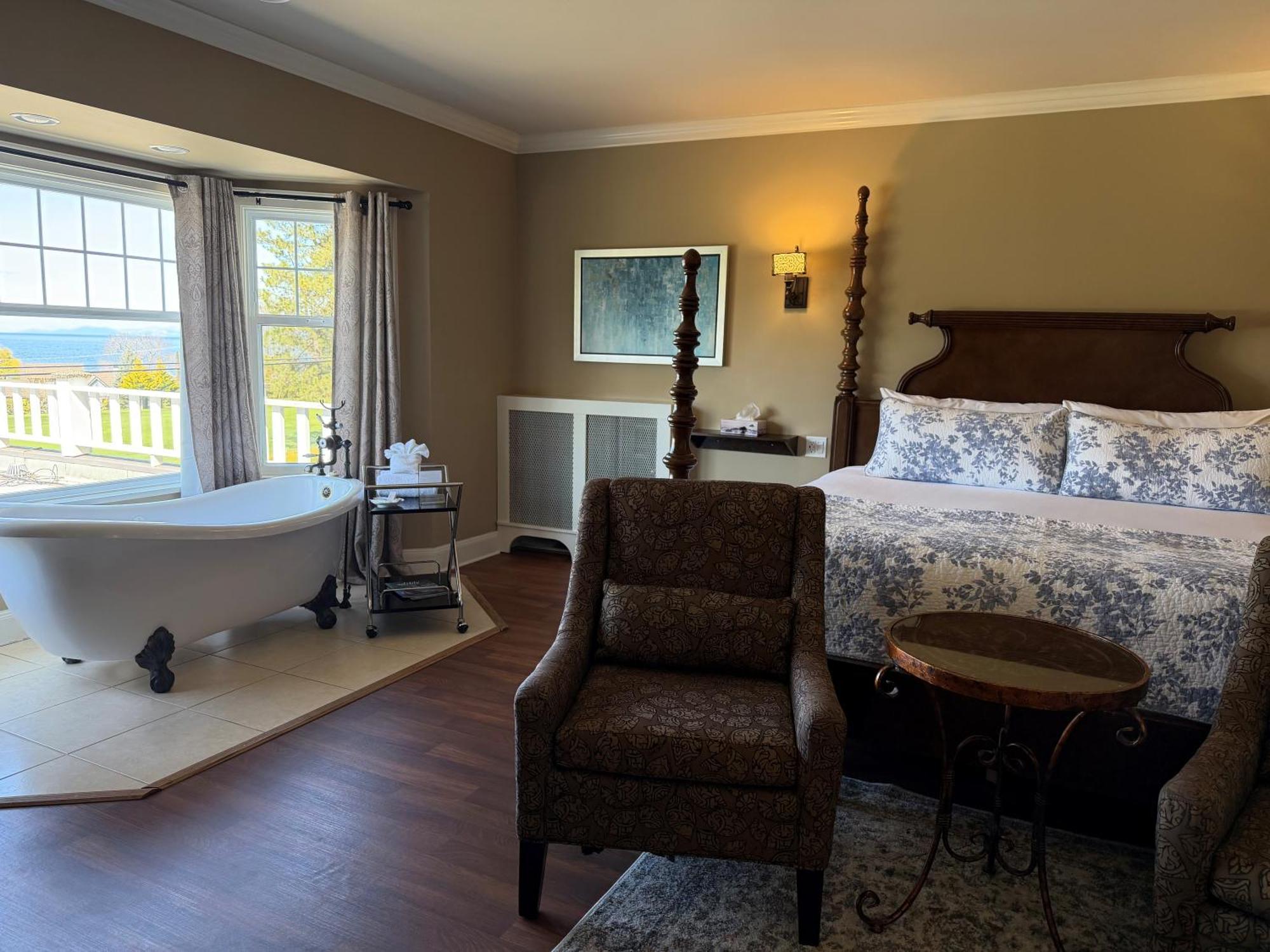 King Suite Ocean View