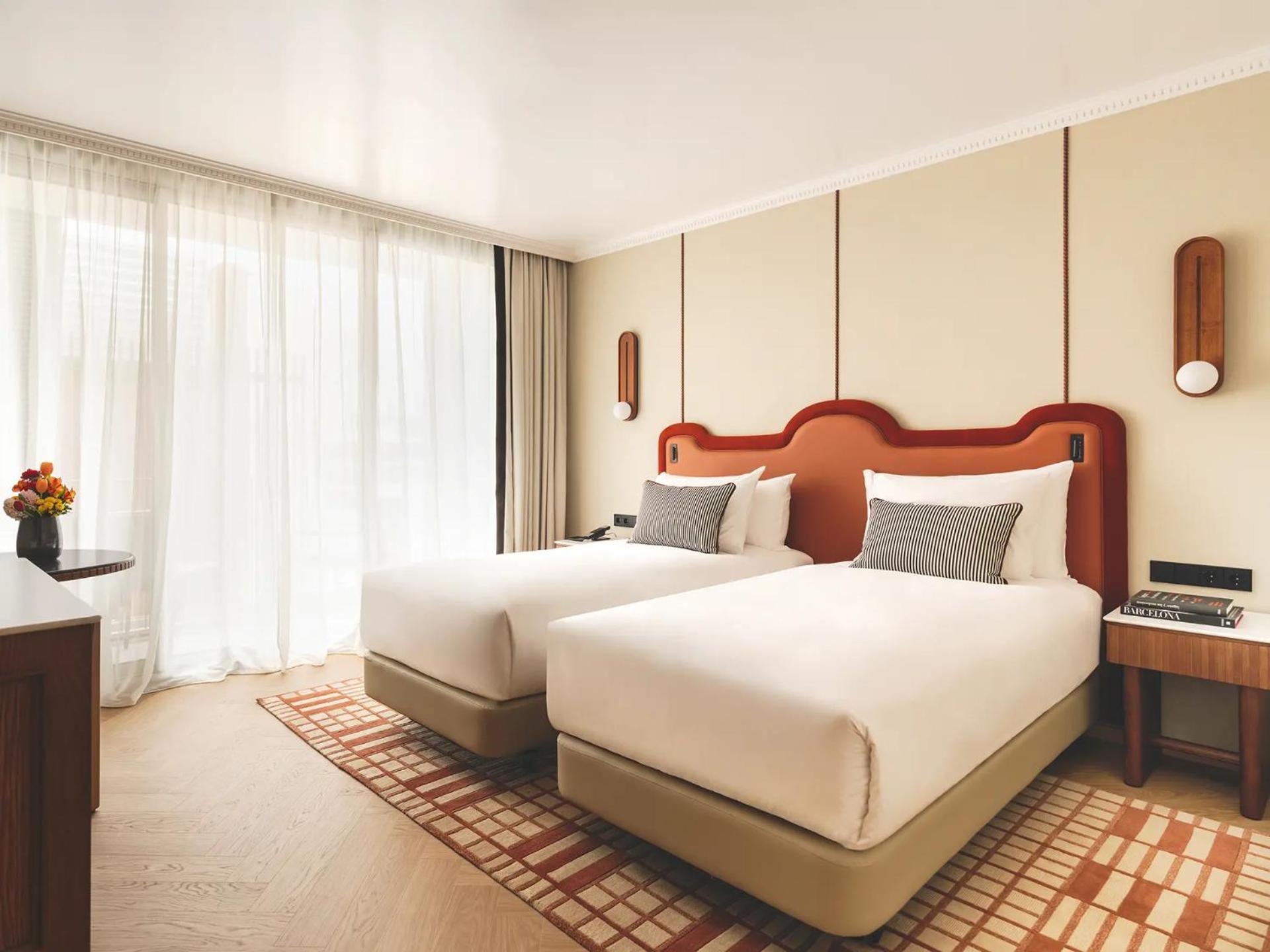 Large Double or Twin Room