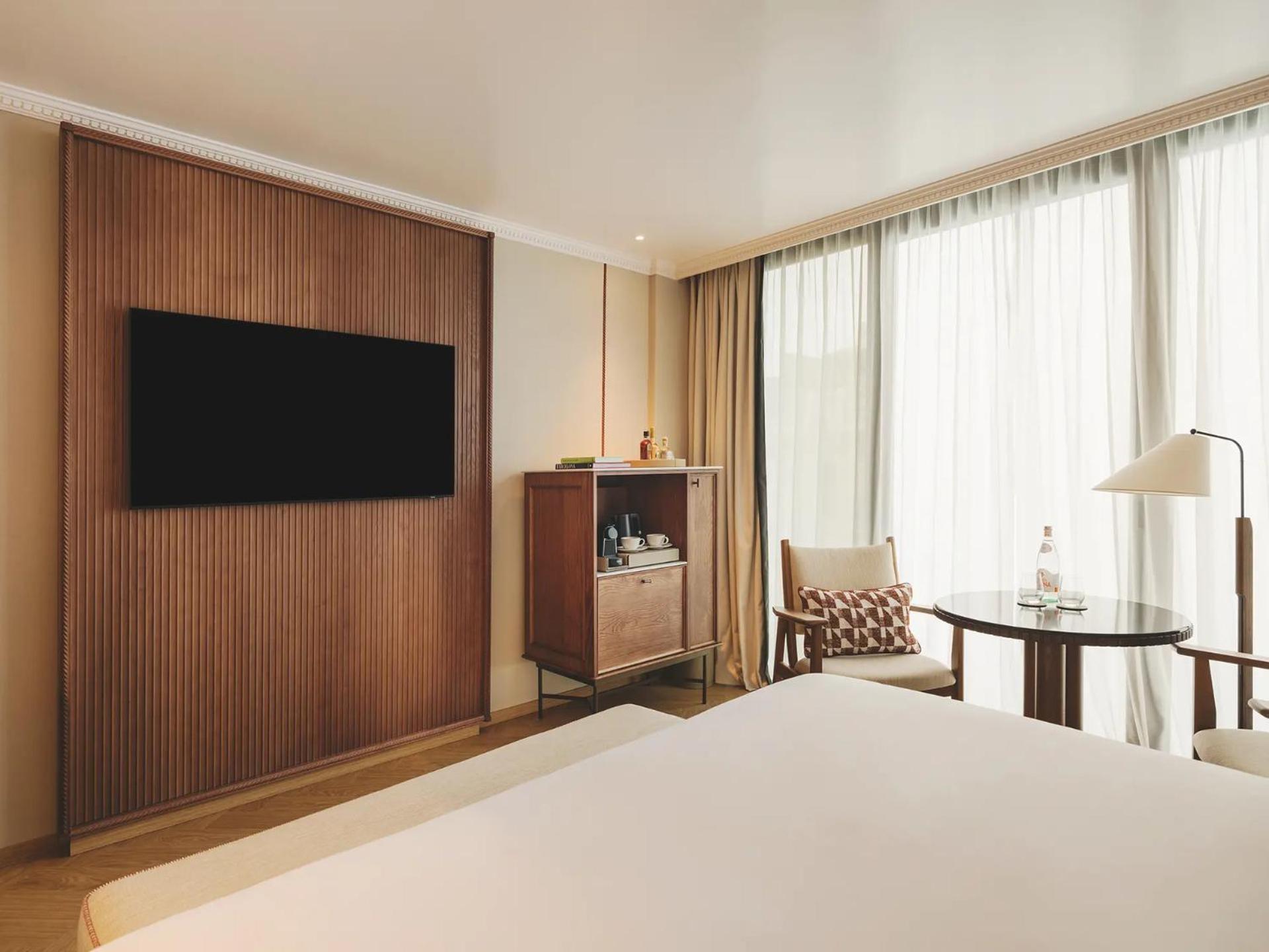 Large Double or Twin Room