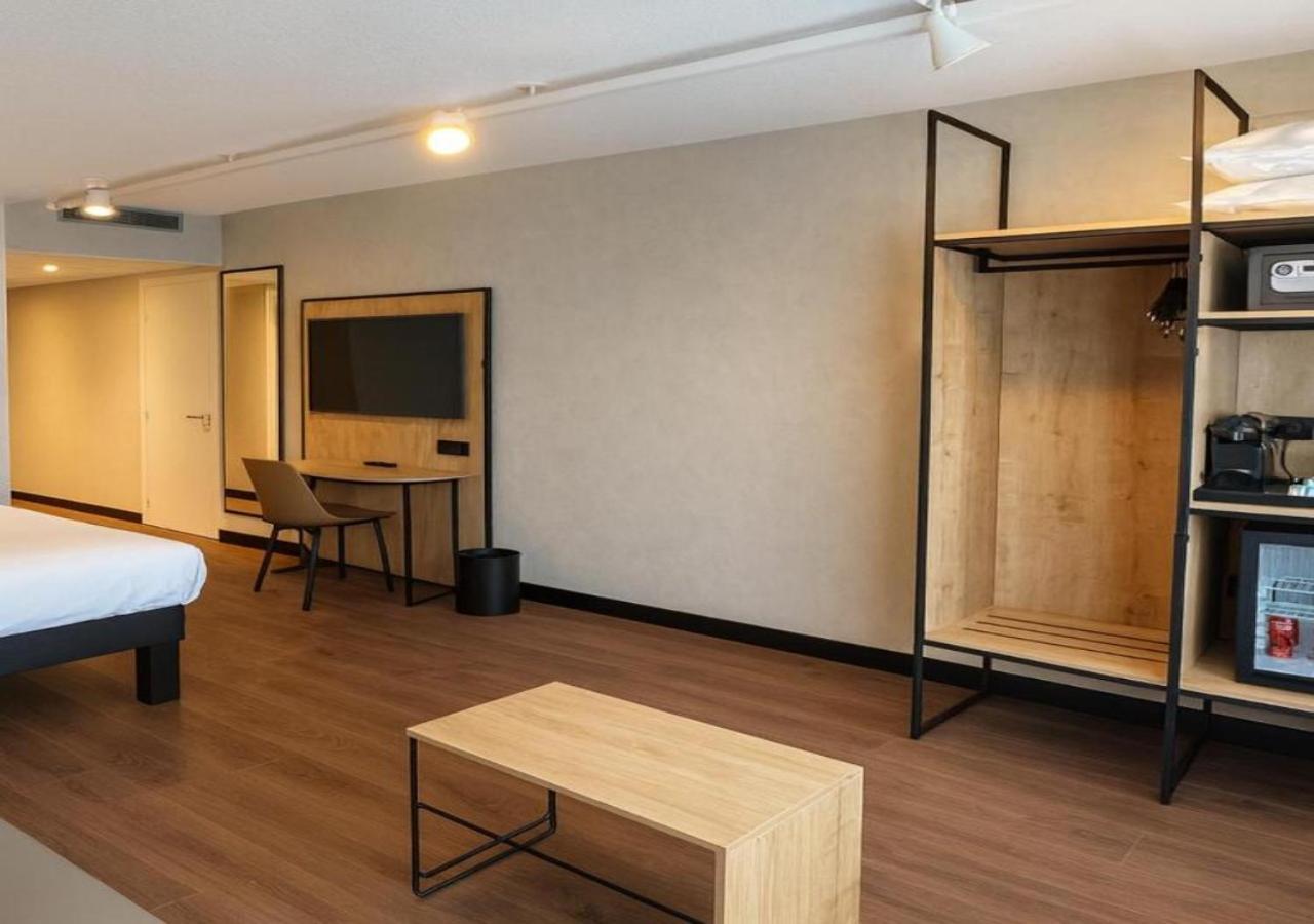 Premium King Room