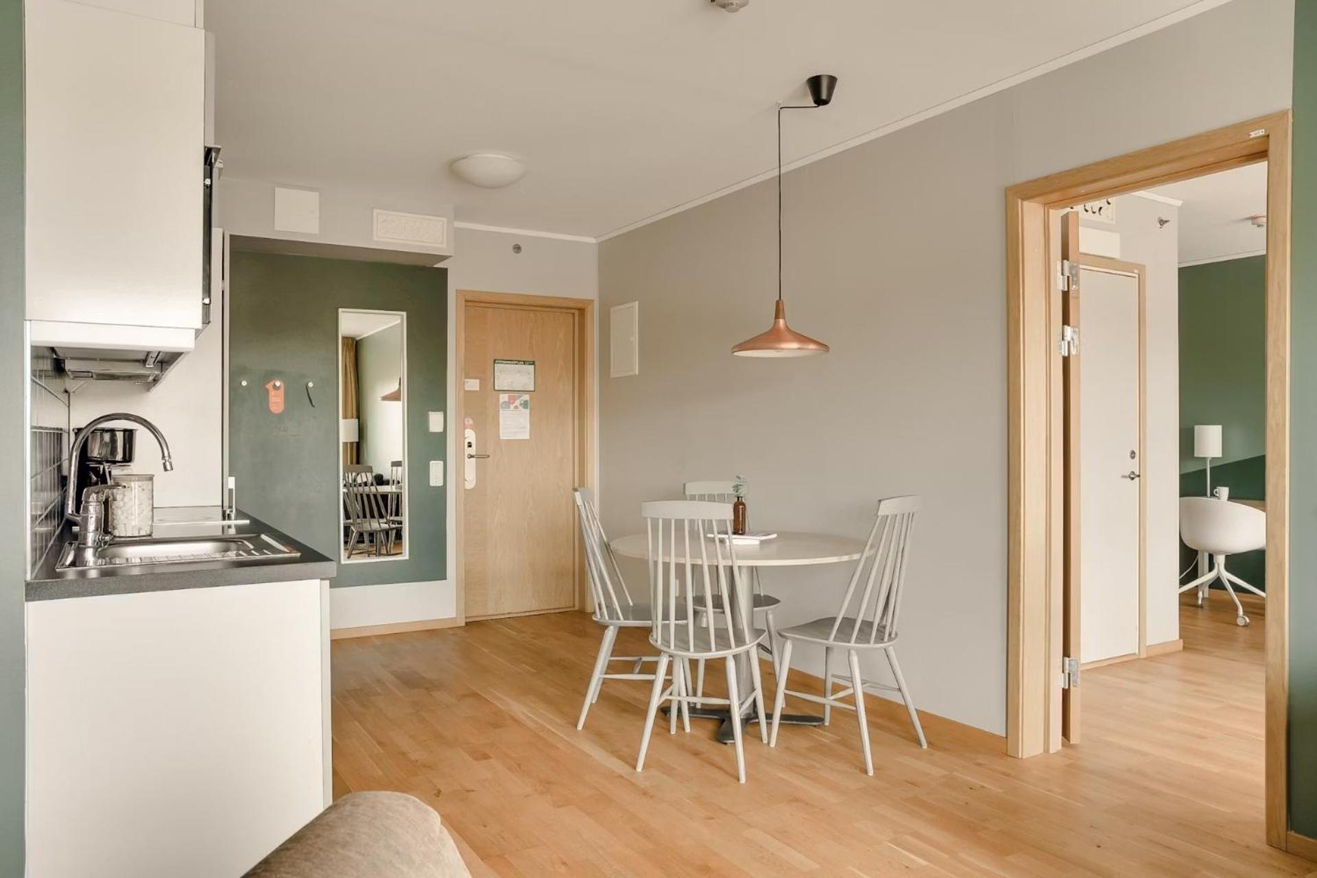 One-Bedroom Apartment