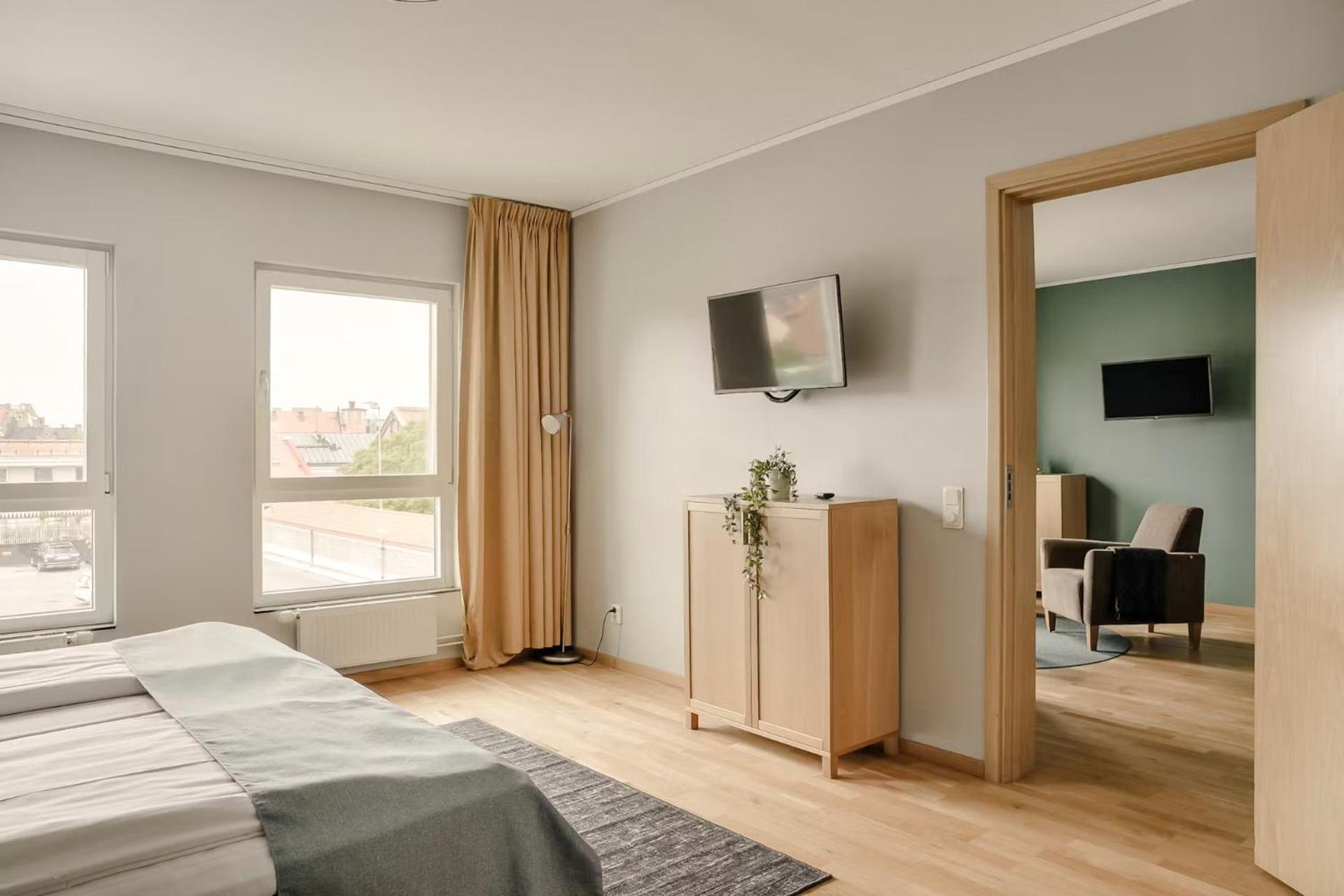 One-Bedroom Apartment