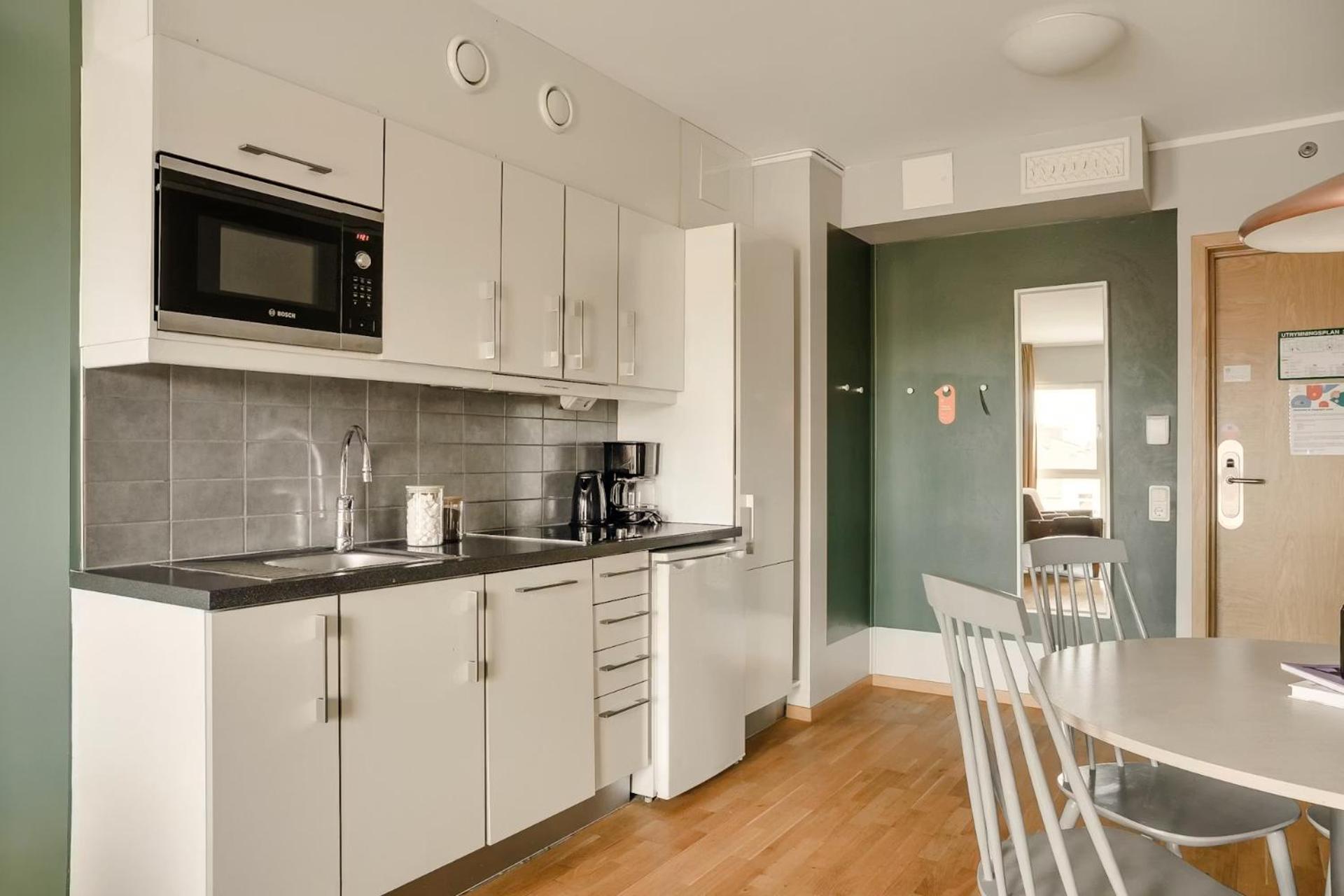 One-Bedroom Apartment