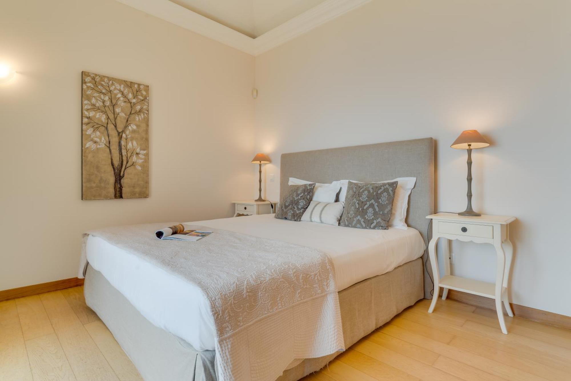 Three-Bedroom Villa Sea View