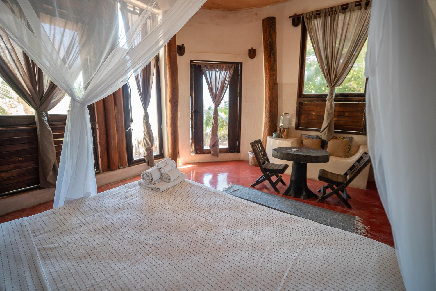 Master Suite Ocean Front king size bed
