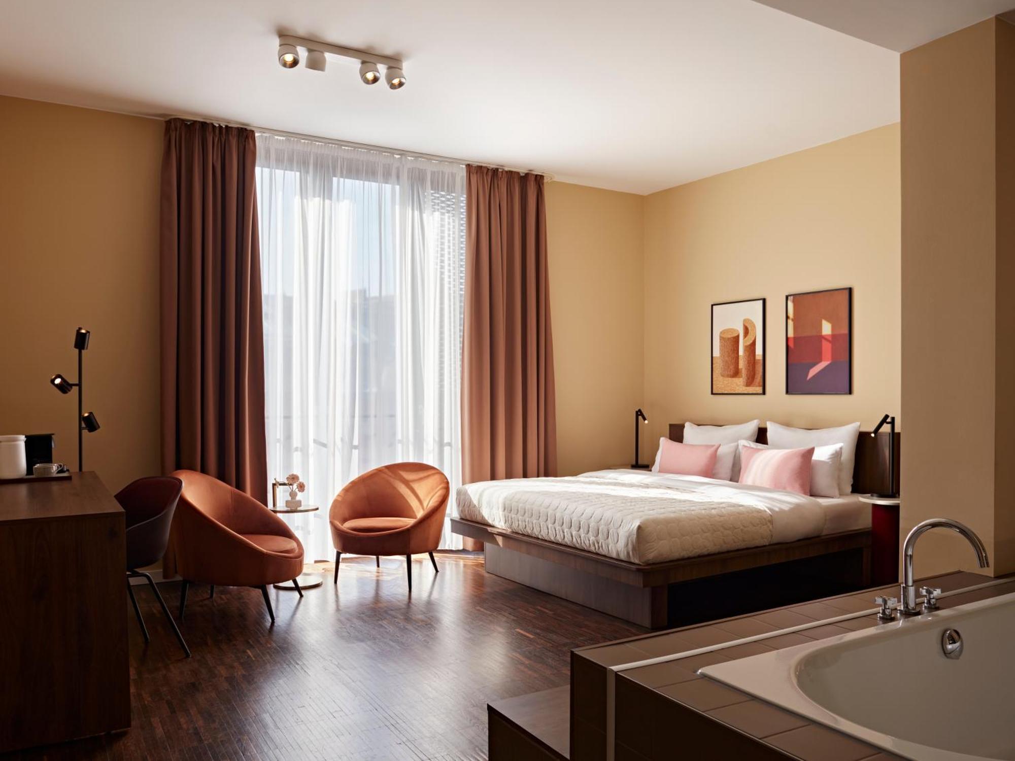 Large Room Bathtub