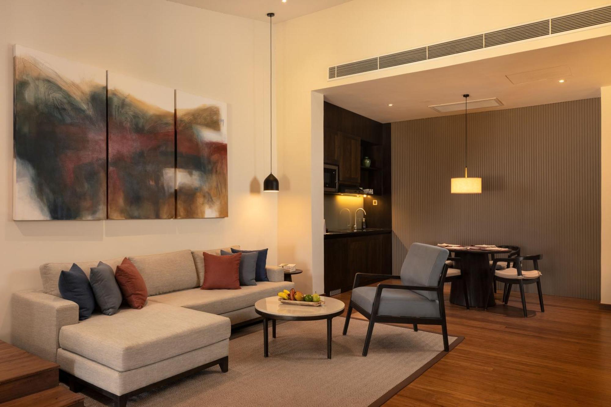 Sea Residence at Seaside Social Lounge & Bar & on Spa Black Coral & Centre Point Restaurants