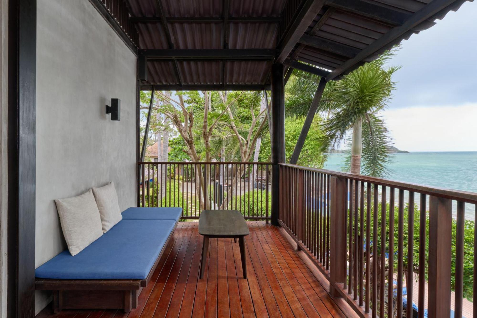 Grand Deluxe Sea View