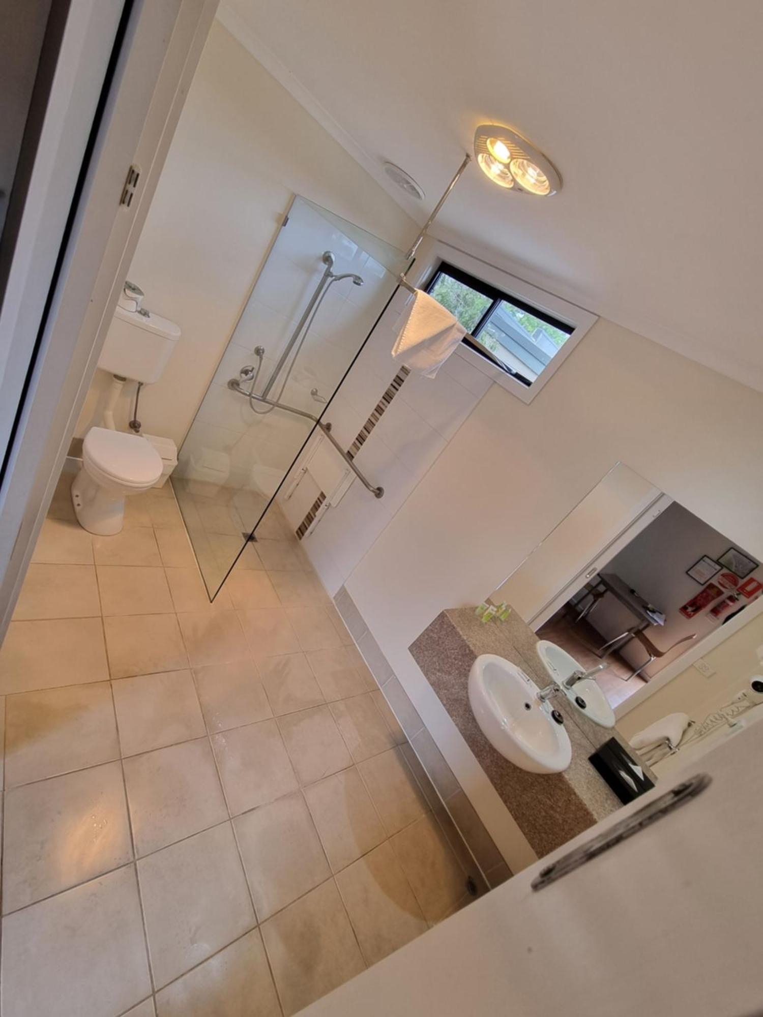 Studio Deluxe Accessibility Cabin
