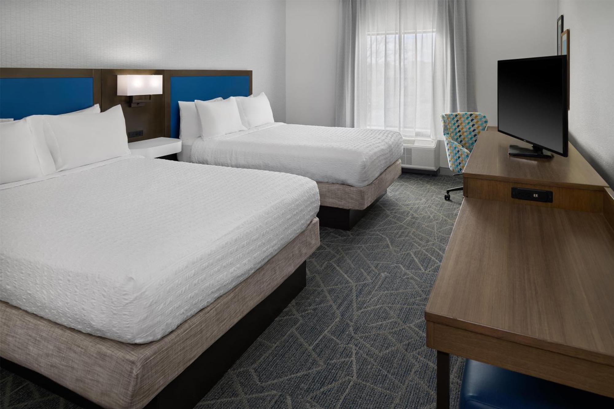 Queen Room with Two Queen Beds - Non-Smoking