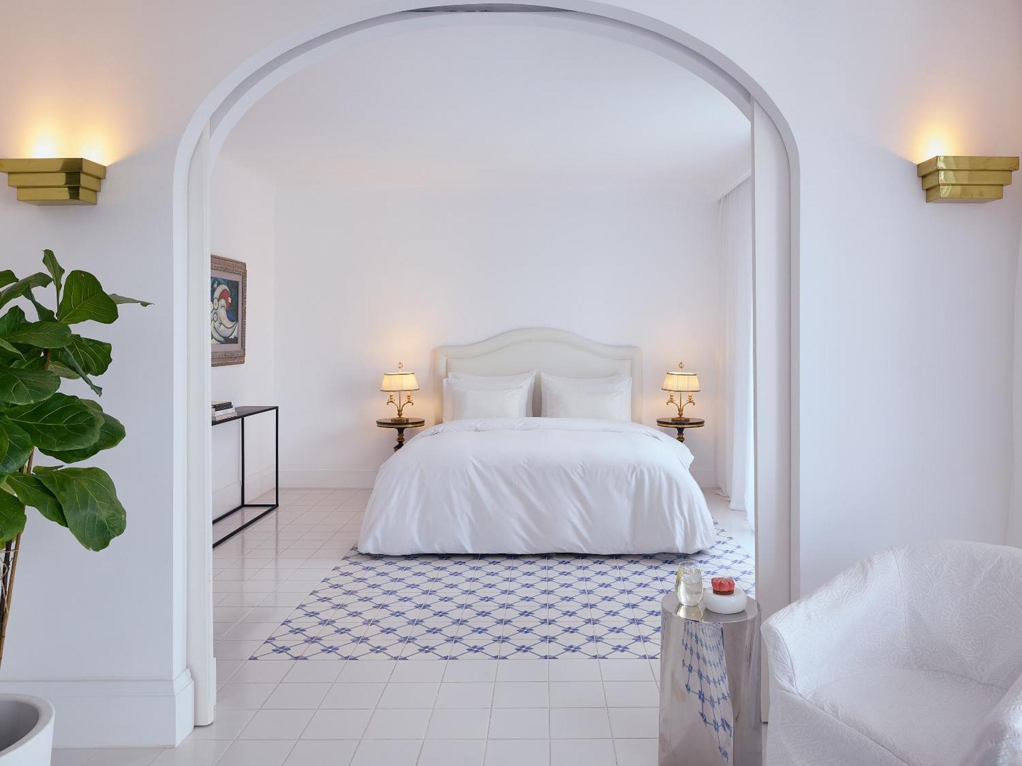 Deluxe Family Suite
