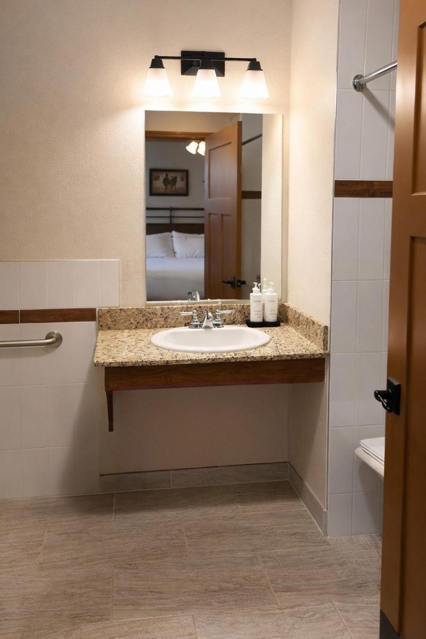 Guest House Single King Bed Accessible Landscape View