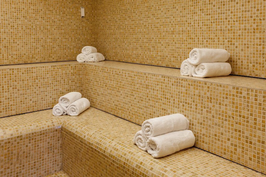 Deluxe Double or Twin Room Spa Access