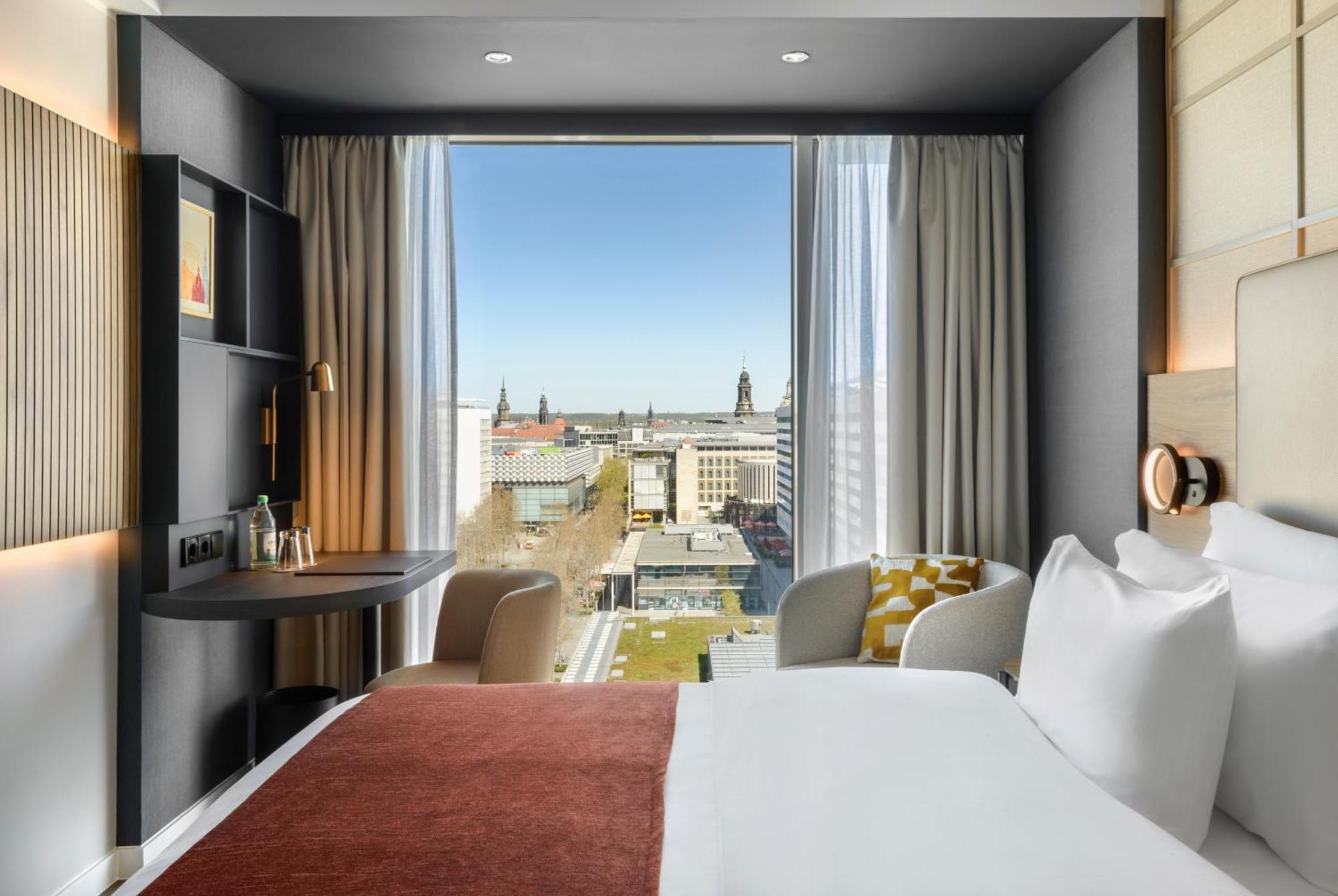 Deluxe Double Room Old Town View