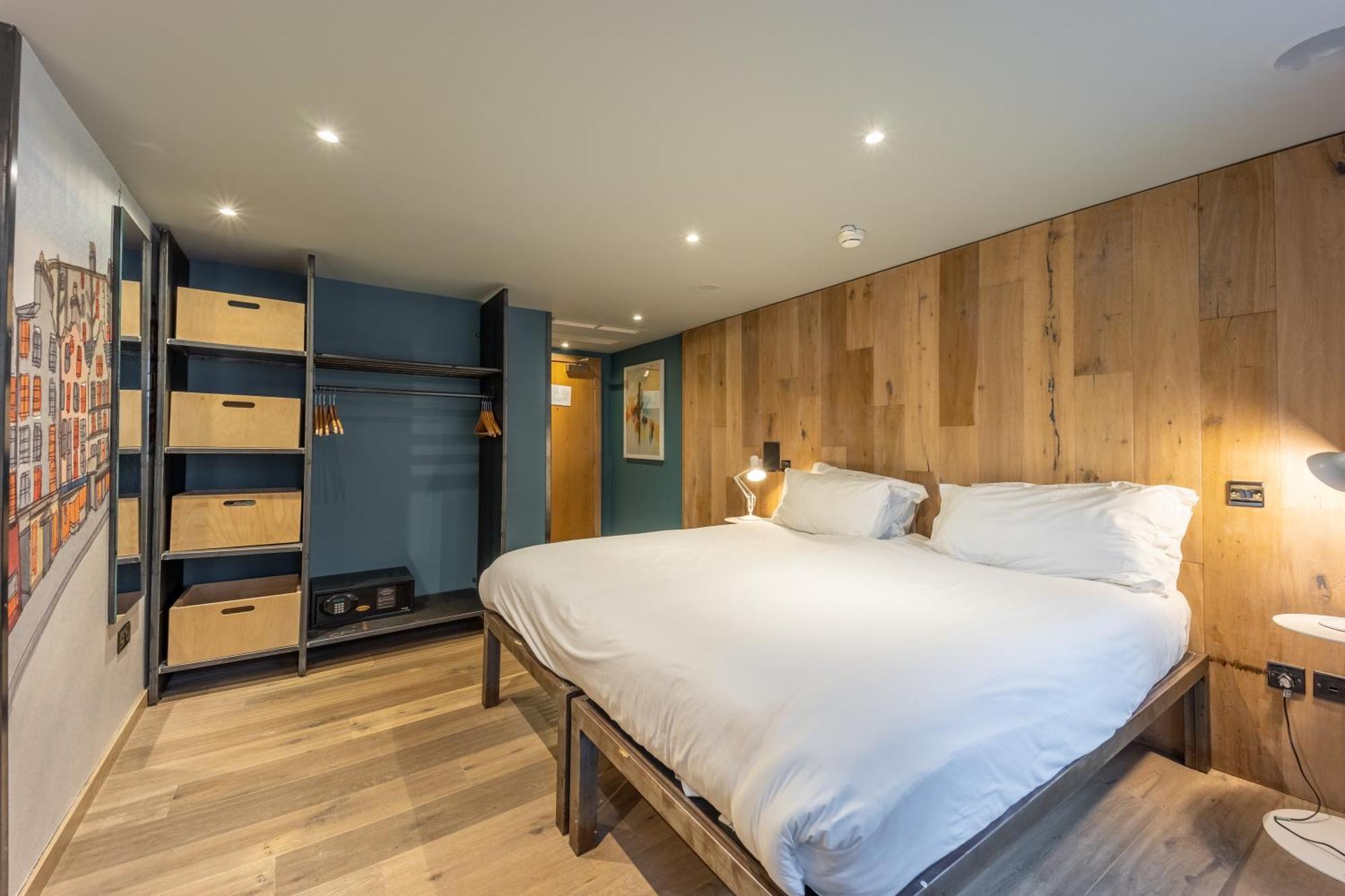 Comfy Twin or Double Room