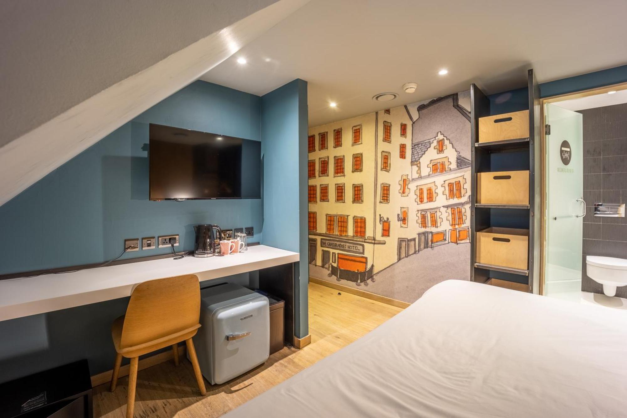 Comfy Twin or Double Room