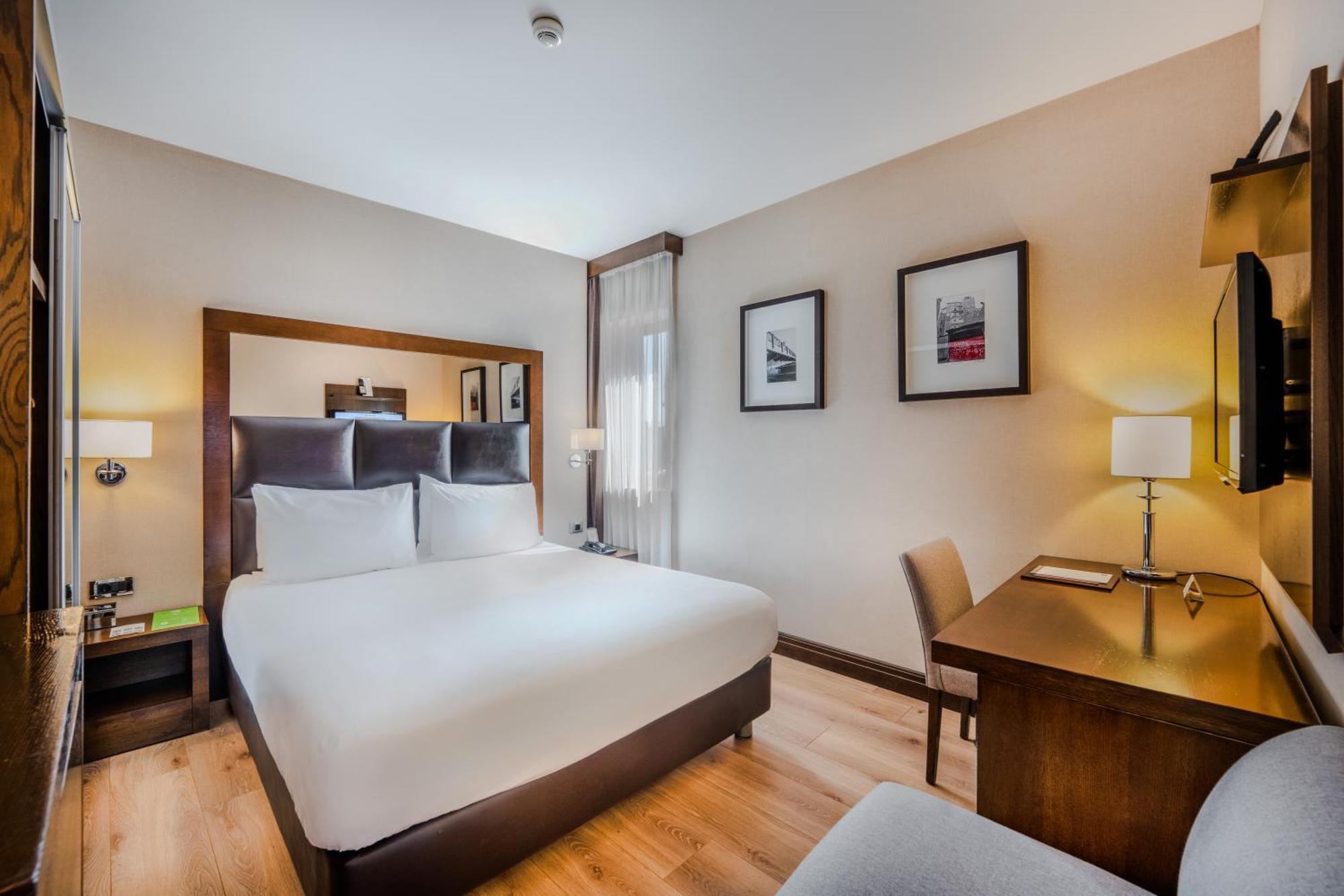 Standard Double Room,1769495629:JPEG