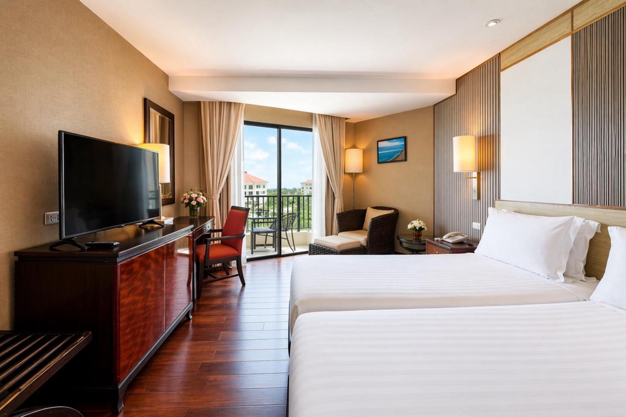 Deluxe Double or Twin Room