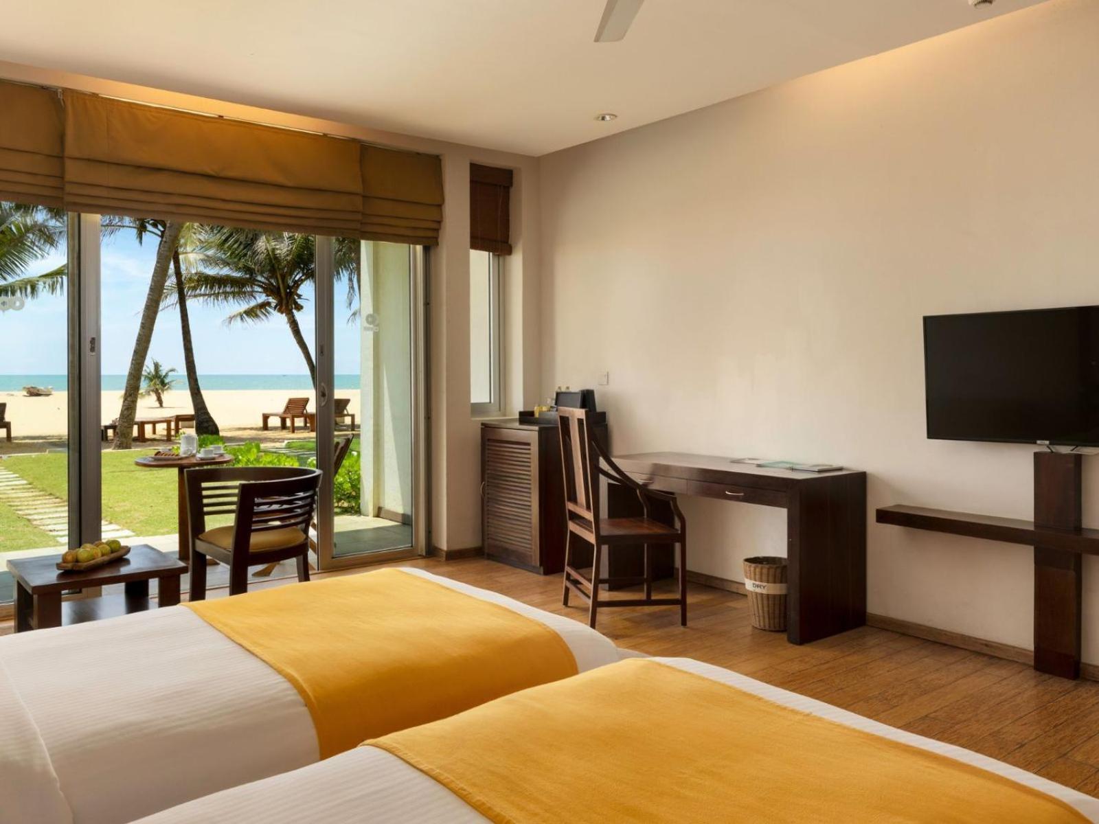 Deluxe Twin Room Sea View at Seaside Social Lounge & Bar & on Spa Black Coral & Centre Point Restaurants