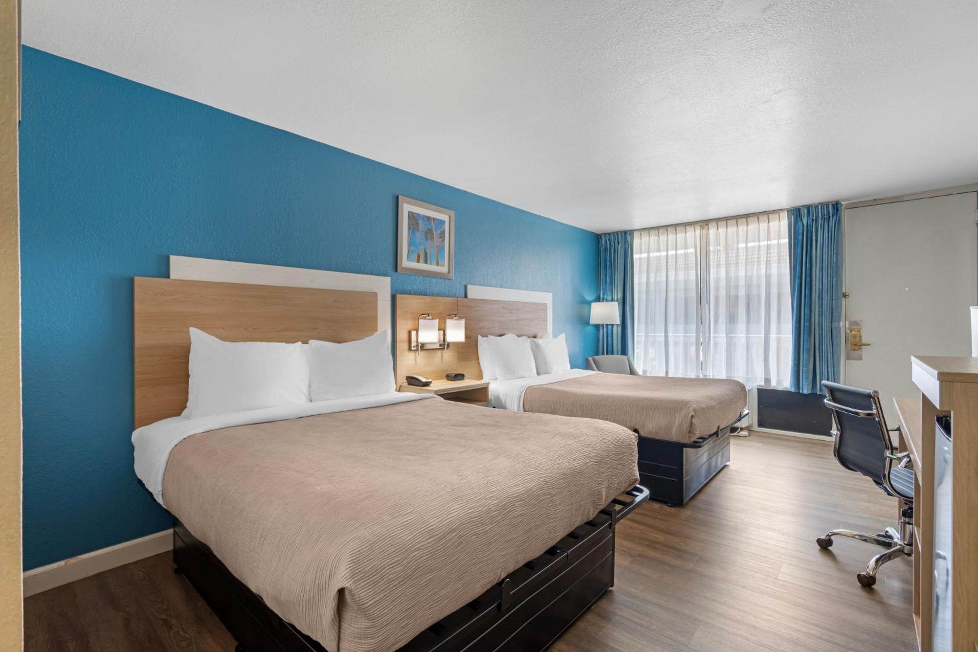 Queen Room Two Queen Beds Non-Smoking