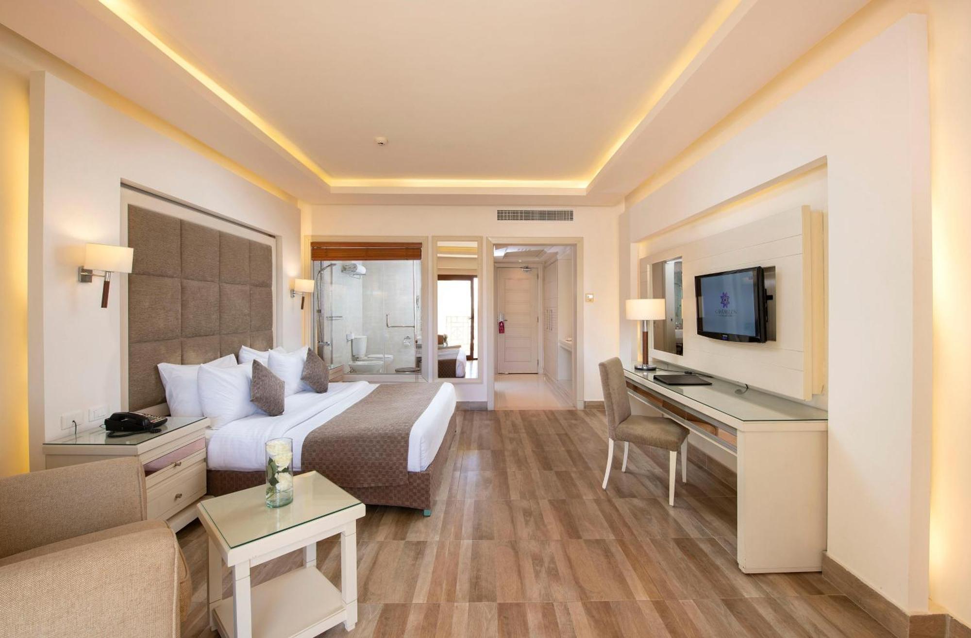 Deluxe Double Room with Garden View