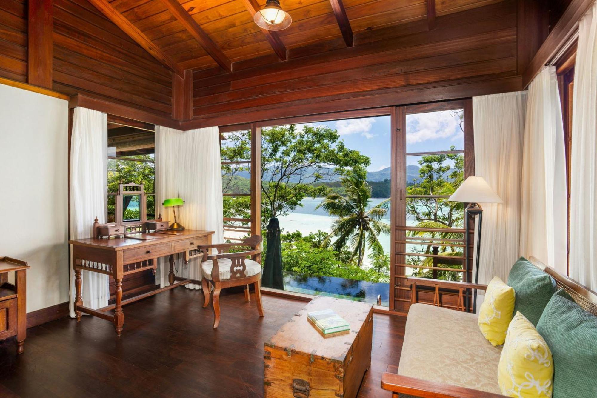 One-Bedroom Superior Pool Villa King Bed Ocean View