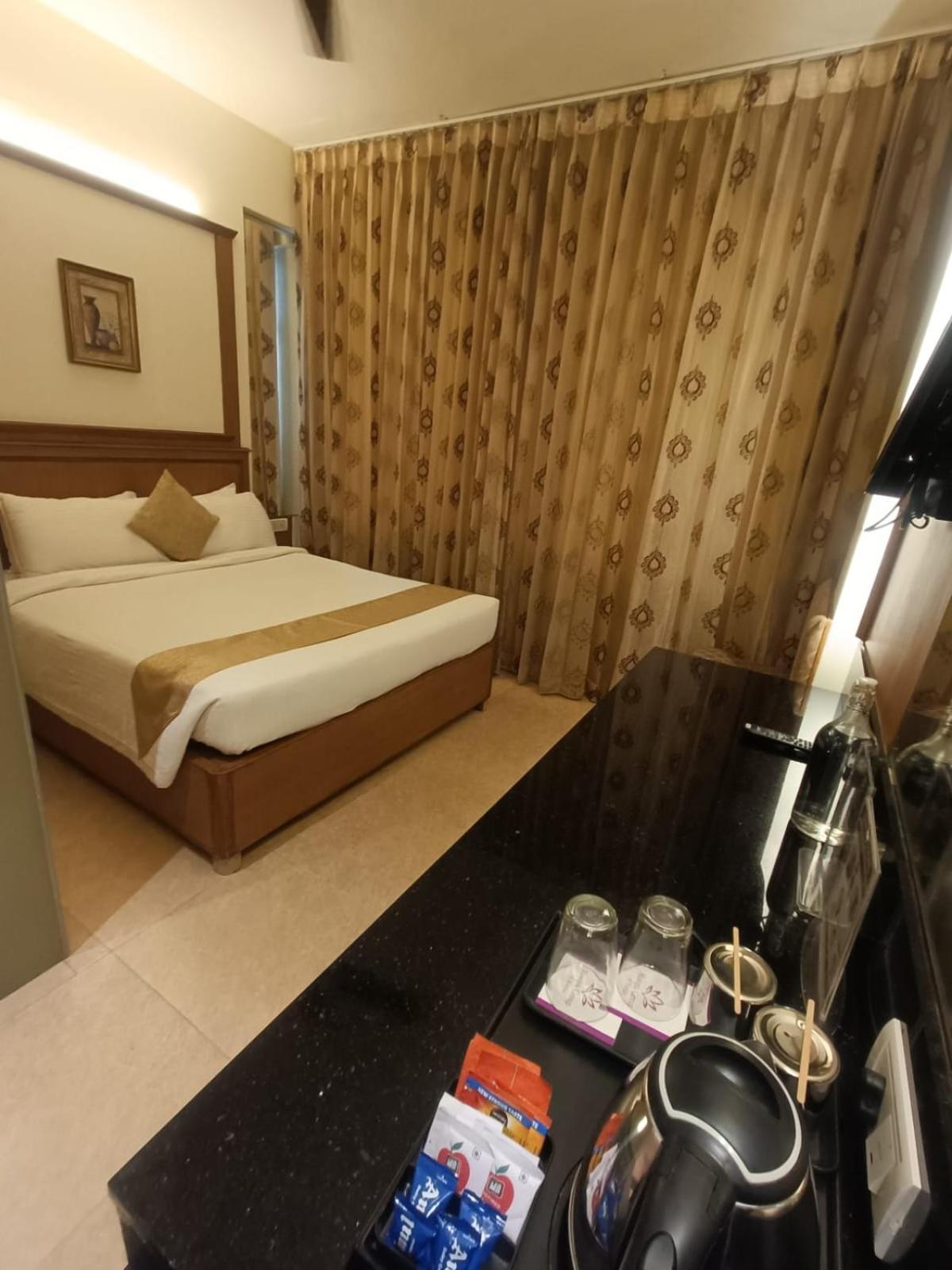 Standard Double Room Air Conditioning on F&B on Spa Complimentary Early Check or Late Check Out by 2 Hrs
