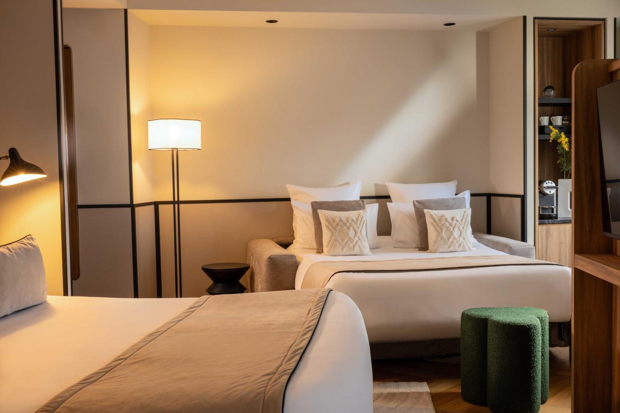 Junior Suite,1770443805:JPEG
