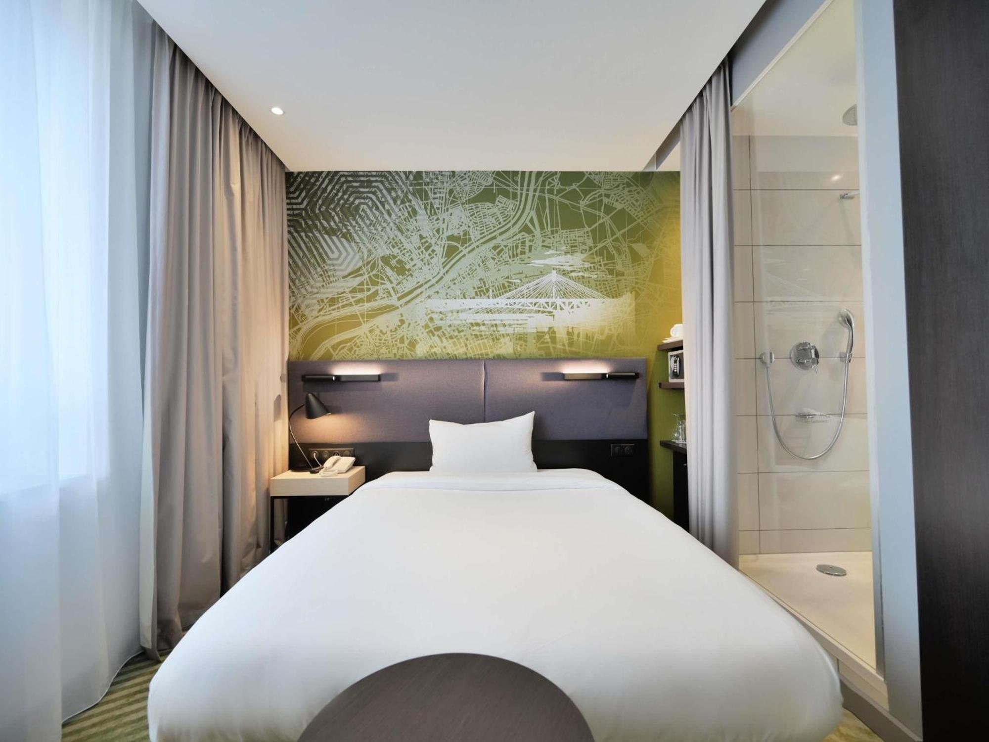 Classic Single Room